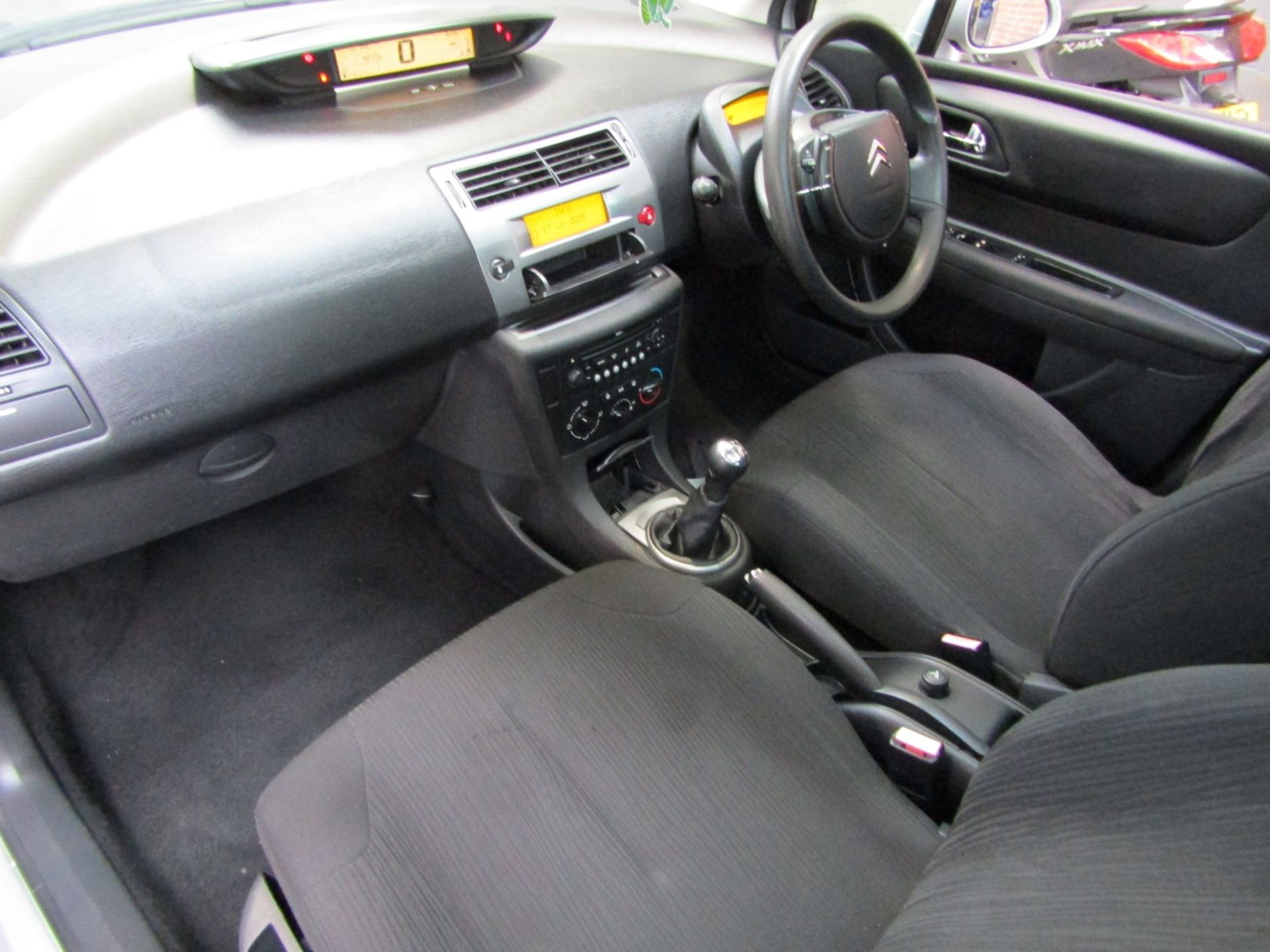 58 09 Citroen C4 Cachet - Image 7 of 23