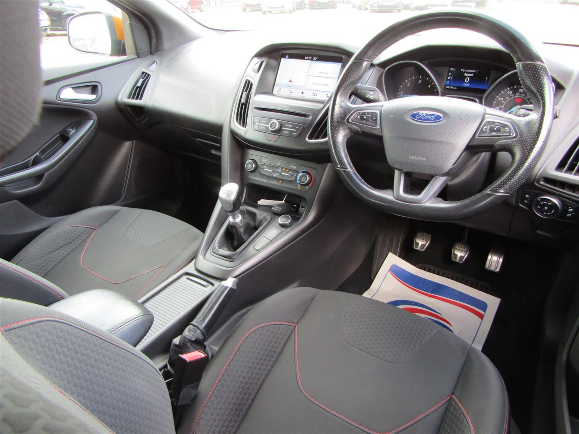 17 17 Ford Focus ST-Line TDCI - Image 6 of 31