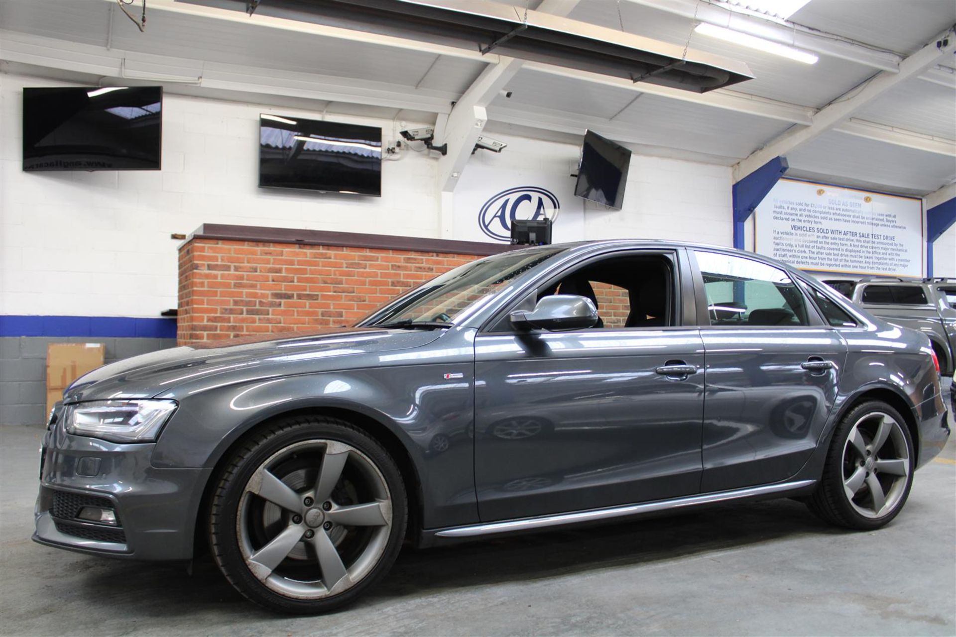 13 13 Audi A4 S Line Black Edit TDI