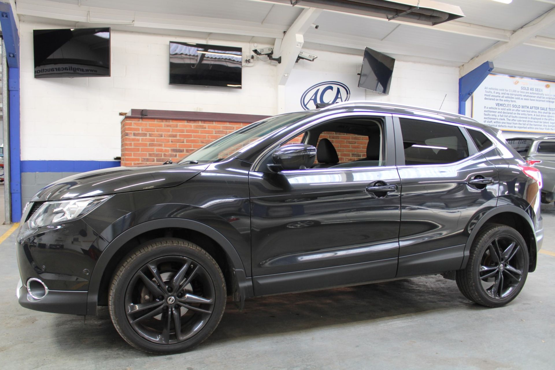 66 16 Nissan Qashqai Black Ed DCI