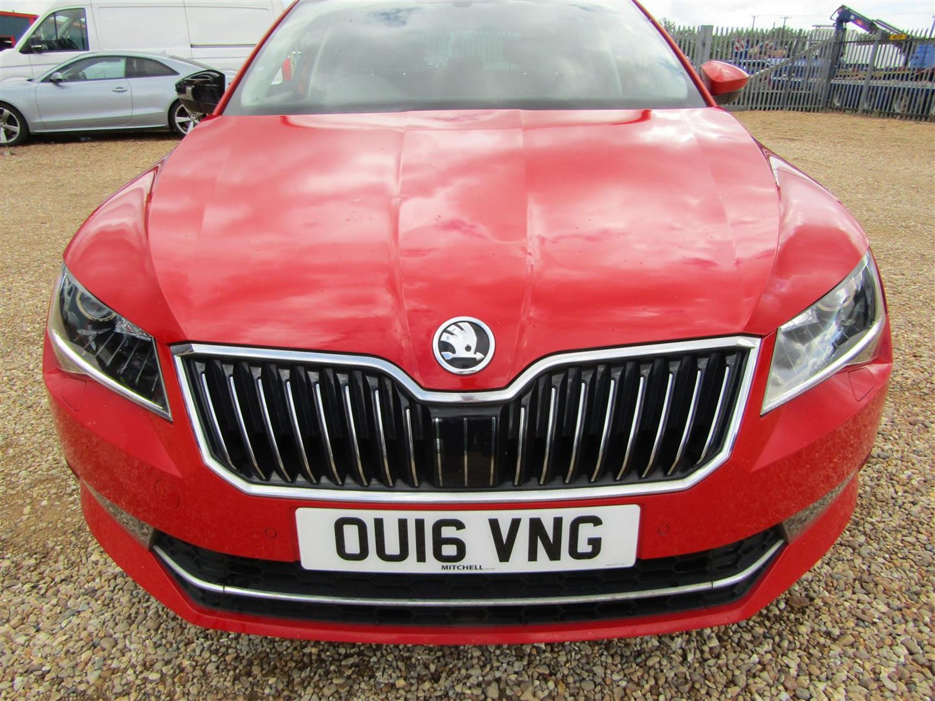 16 16 Skoda Superb SE L Executive TD - Image 2 of 34