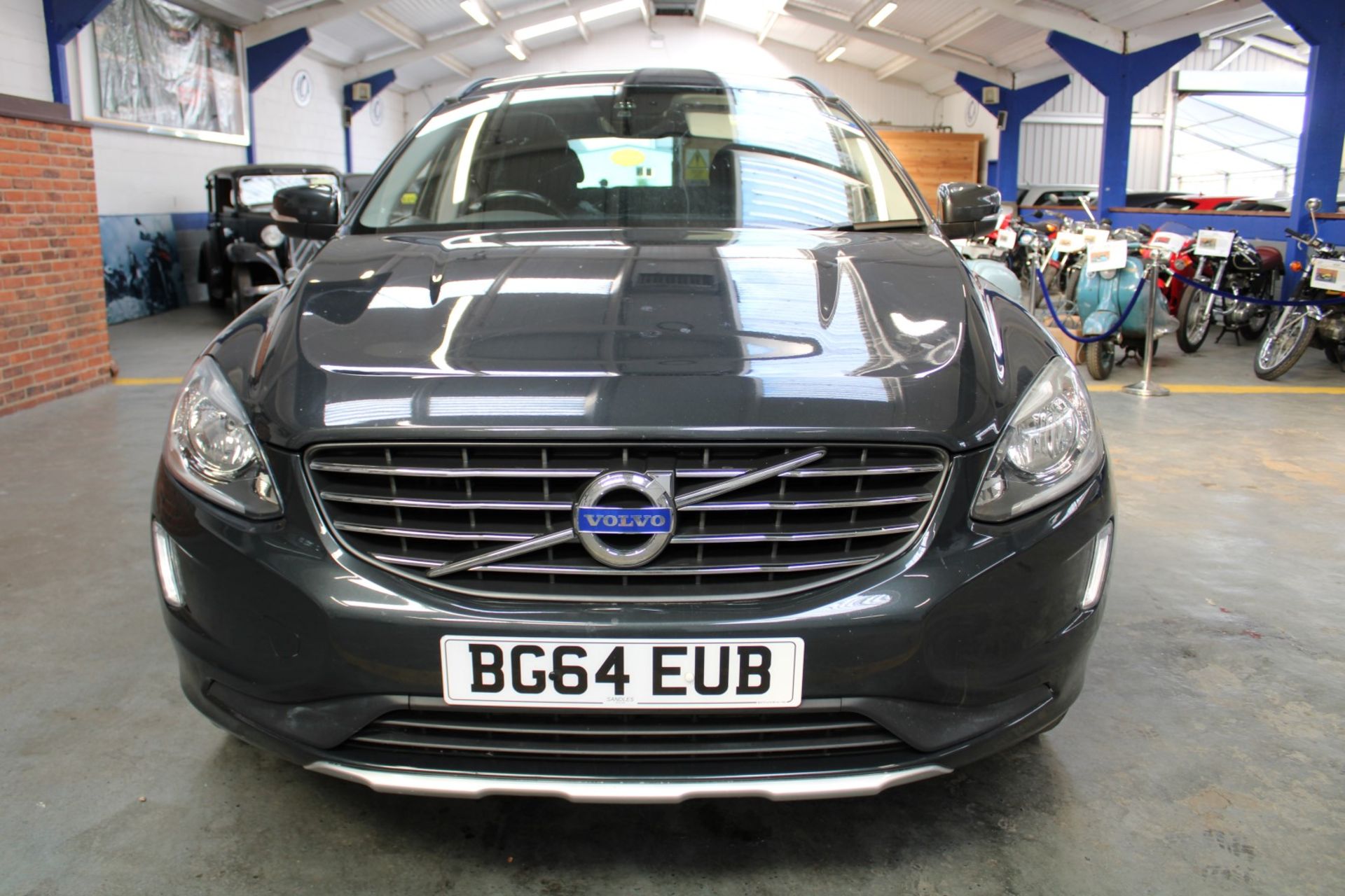 14 64 Volvo XC60 SE NAV D4 - Image 2 of 30