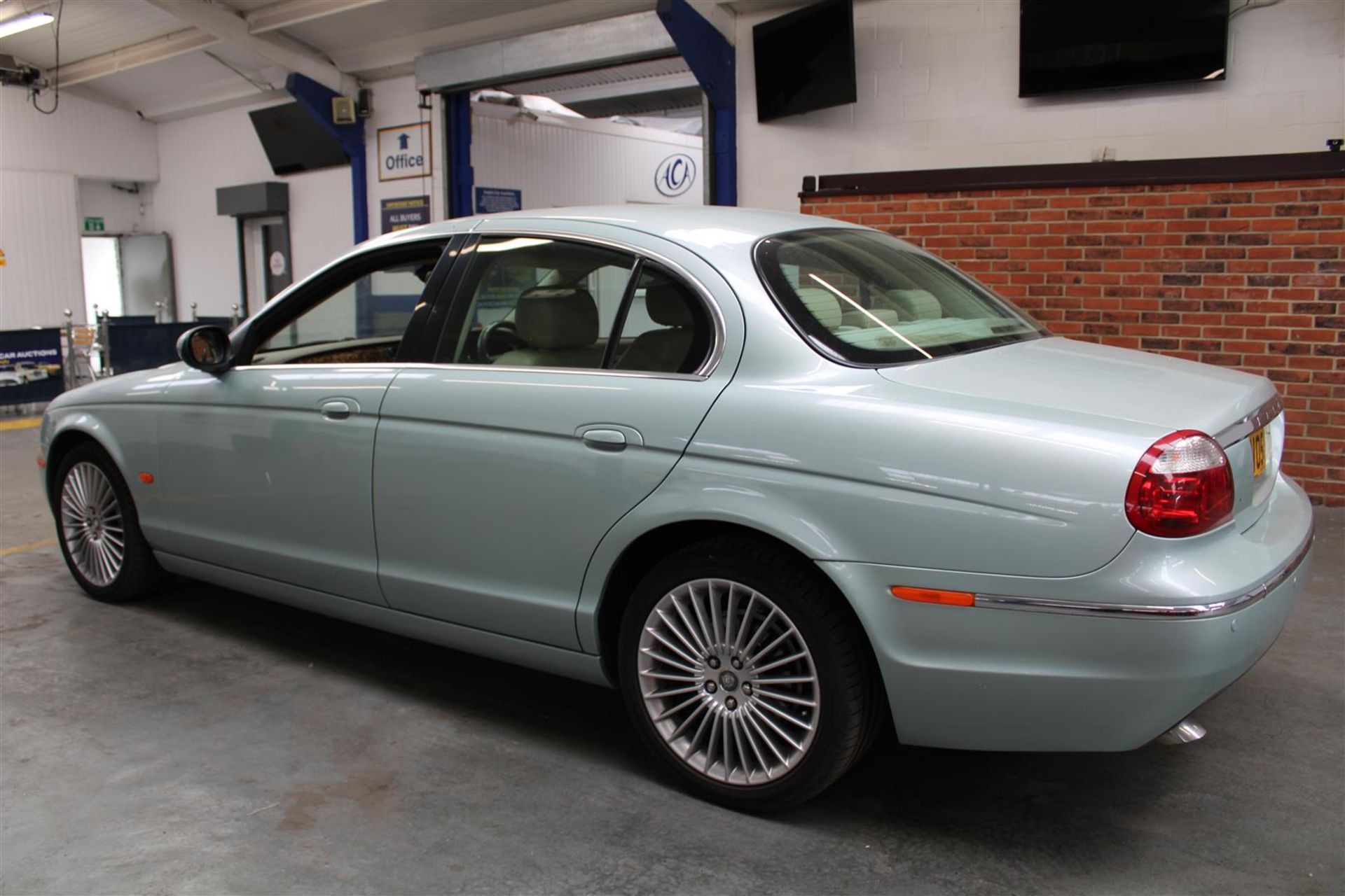 05 05 Jaguar S-Type SE Diesel Auto - Image 30 of 31