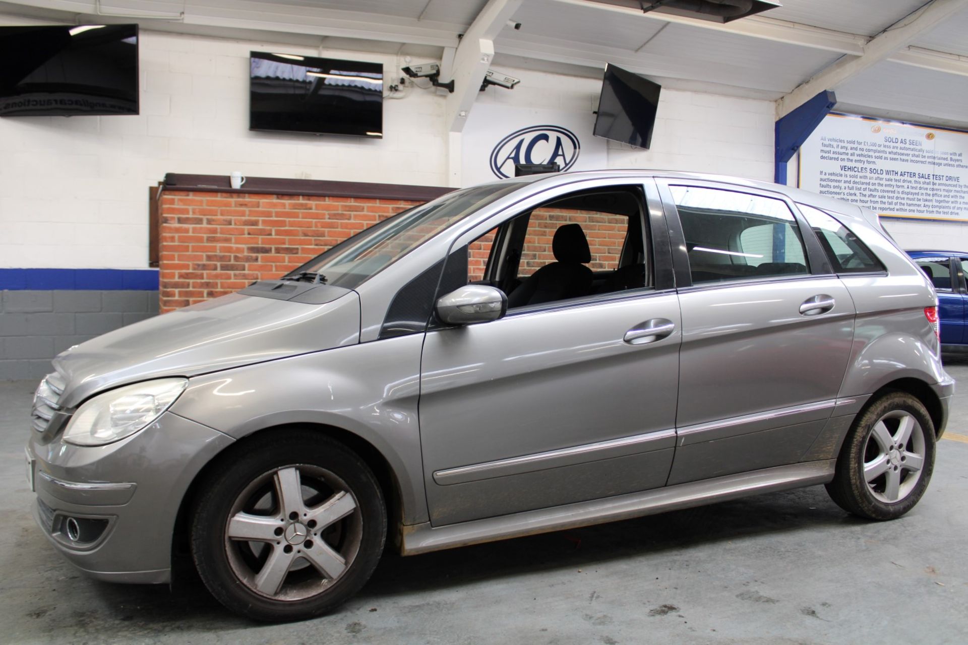 06 06 Mercedes B200 CDI SE CVT