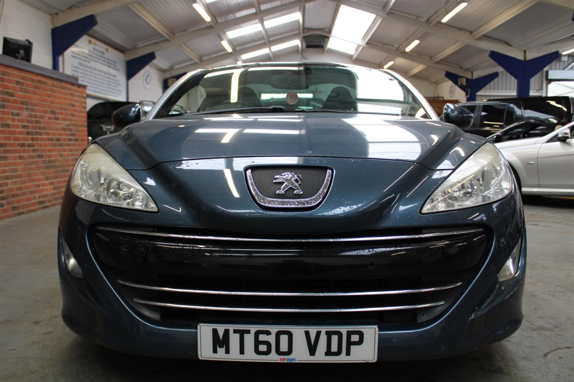 60 11 Peugeot RCZ GT THP 156 - Image 2 of 33