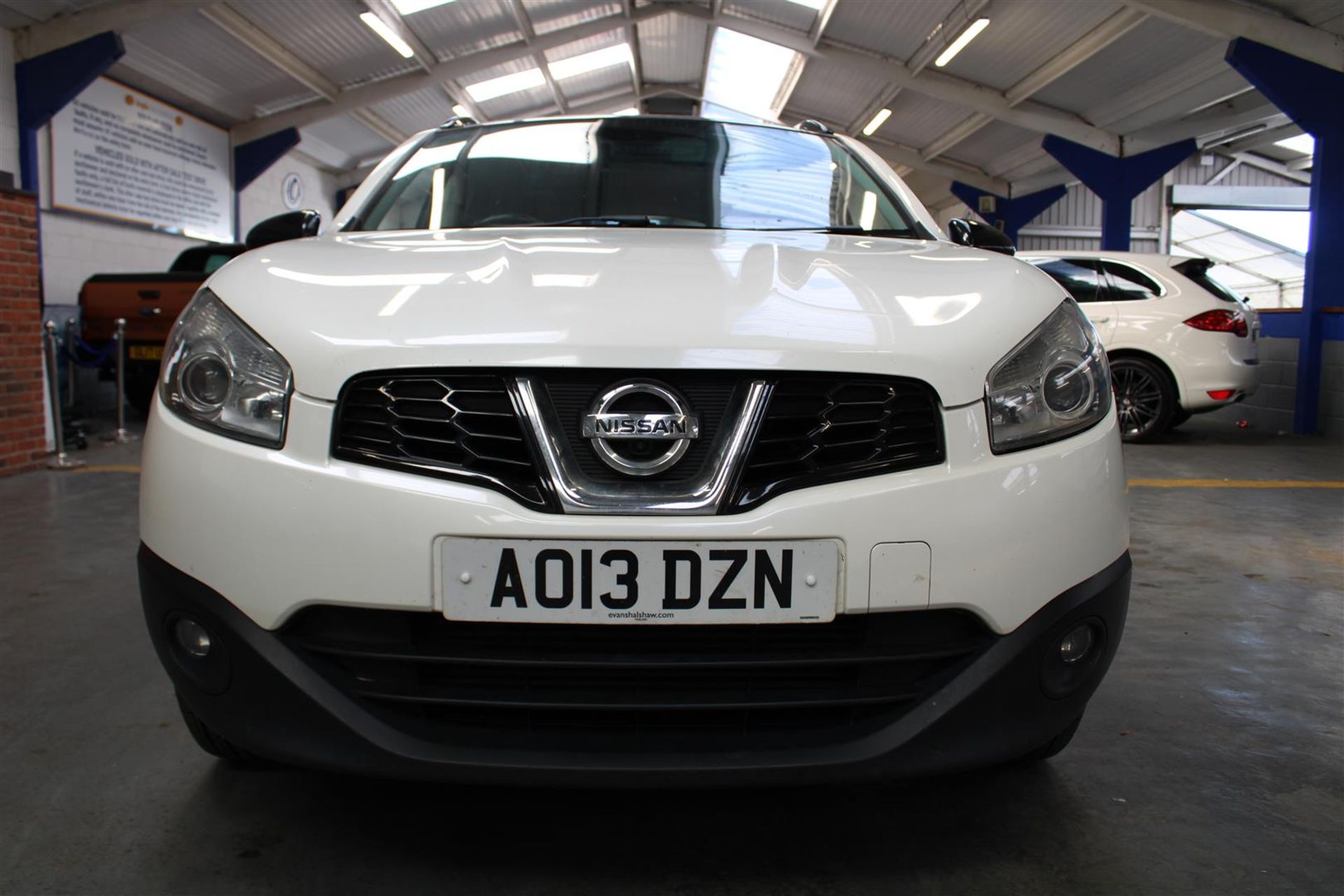 13 13 Nissan Qashqai 360 DCI - Image 2 of 33