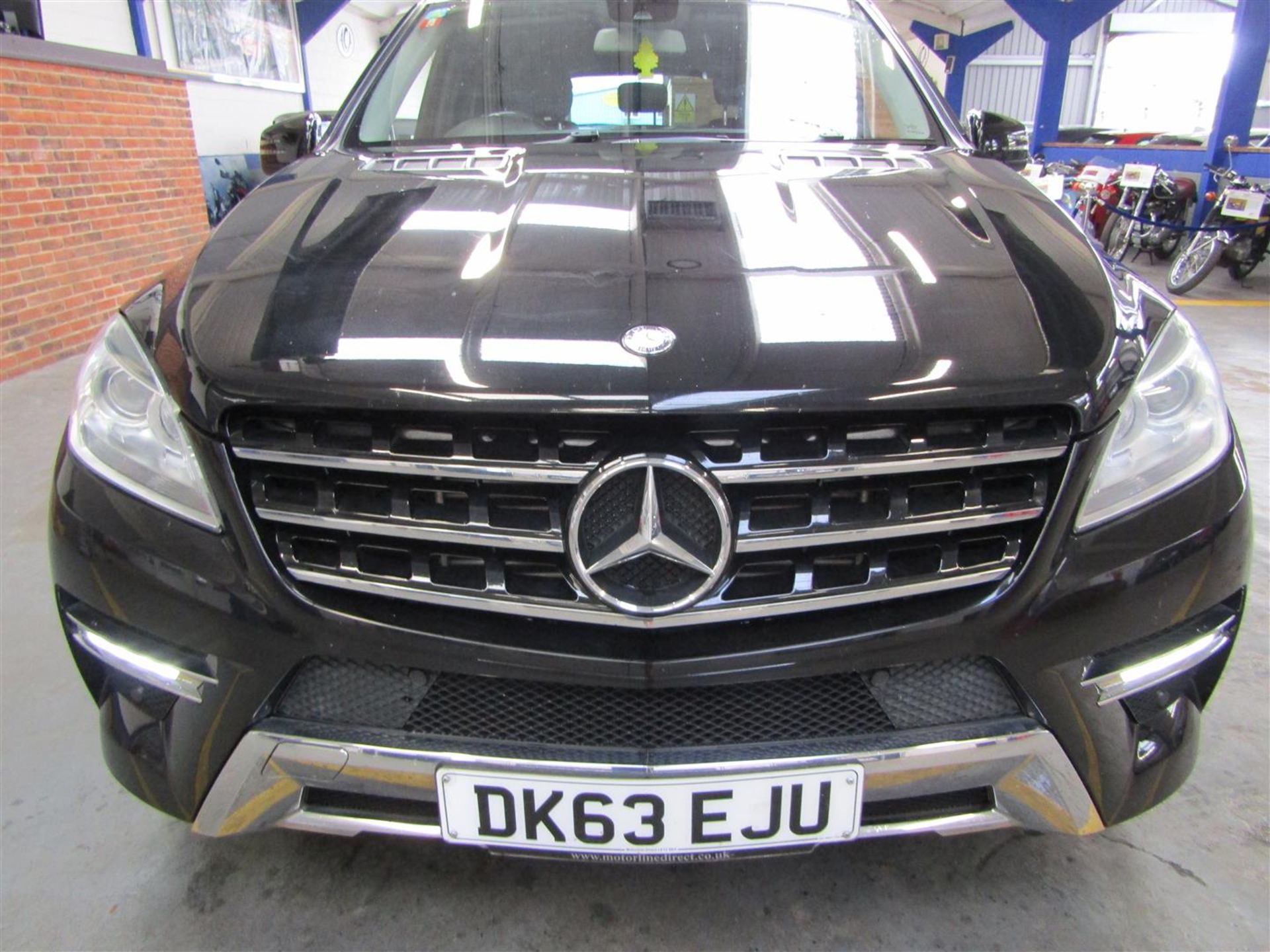 63 13 Mercedes ML350 AMG Sport Blue - Image 2 of 27