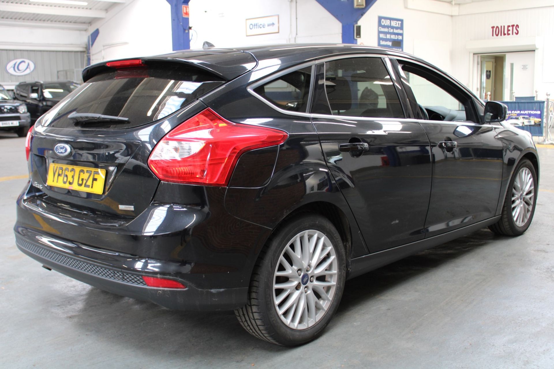 63 13 Ford Focus Zetec Turbo - Image 8 of 30