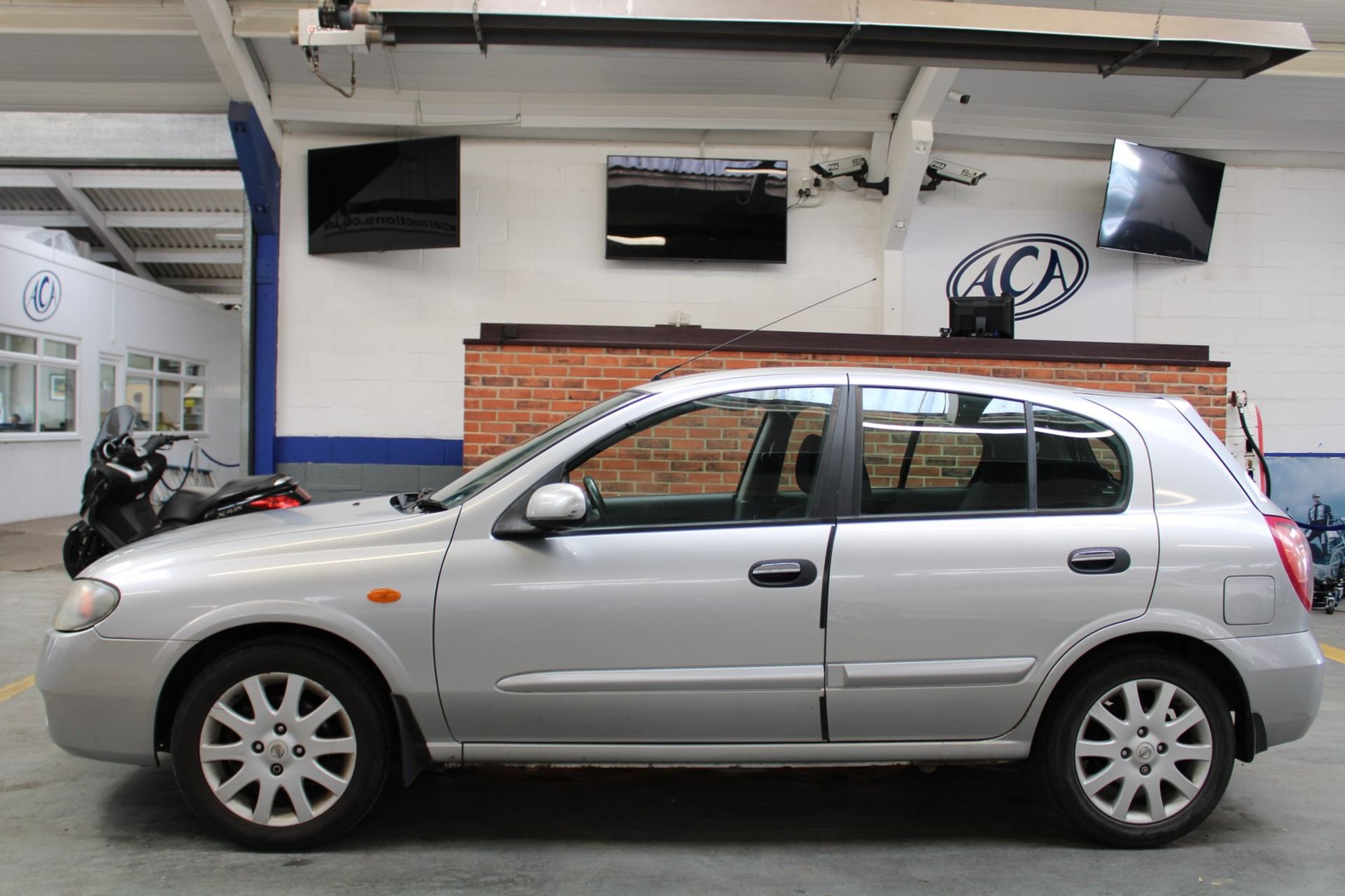 05 05 Nissan Almera SE - Image 32 of 32