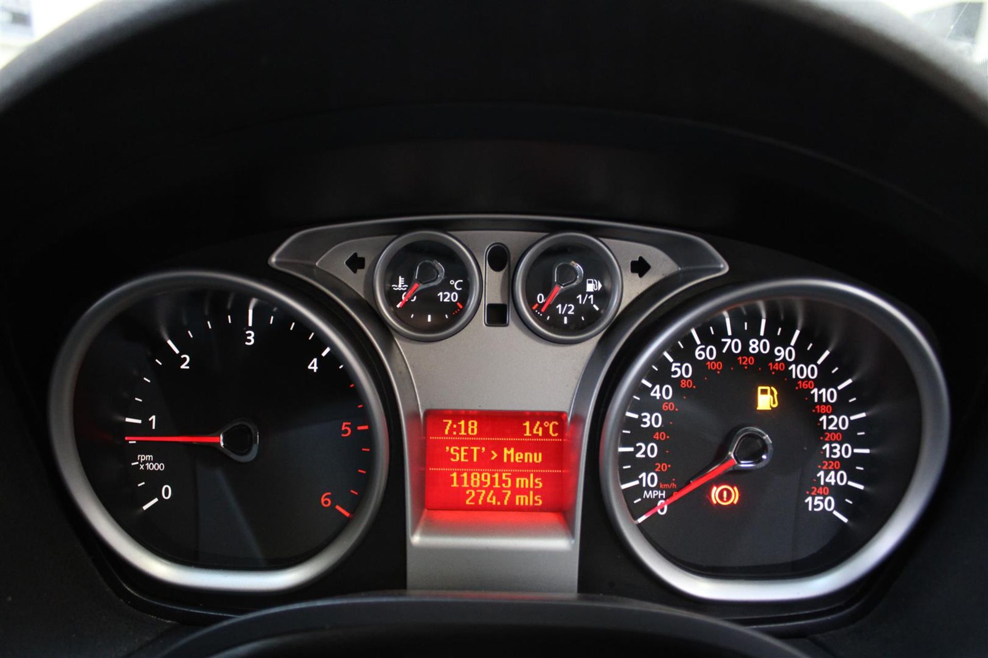 61 11 Ford Kuga Zetec TDCI 140 - Image 31 of 32