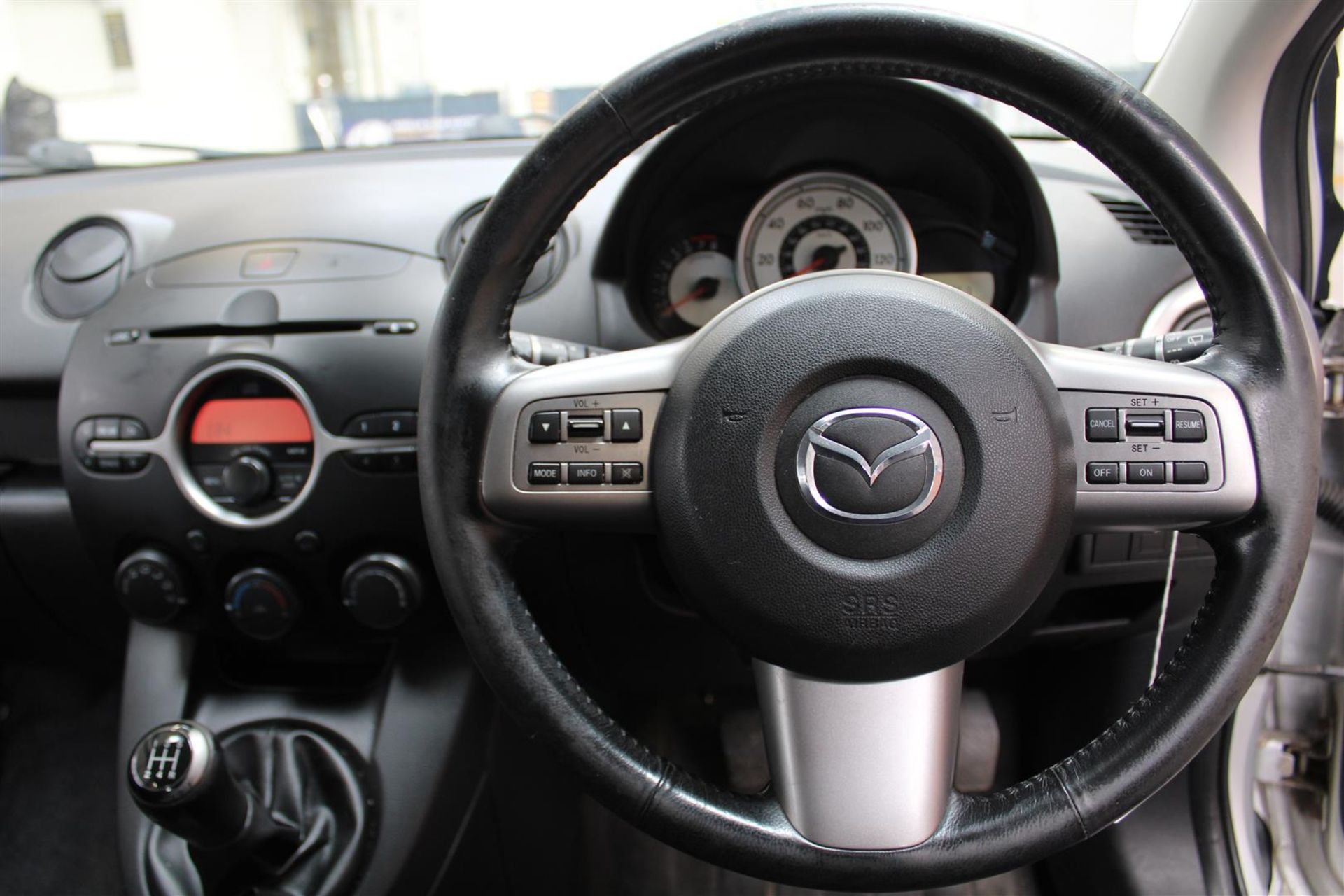 09 09 Mazda 2 Sport - Image 17 of 33