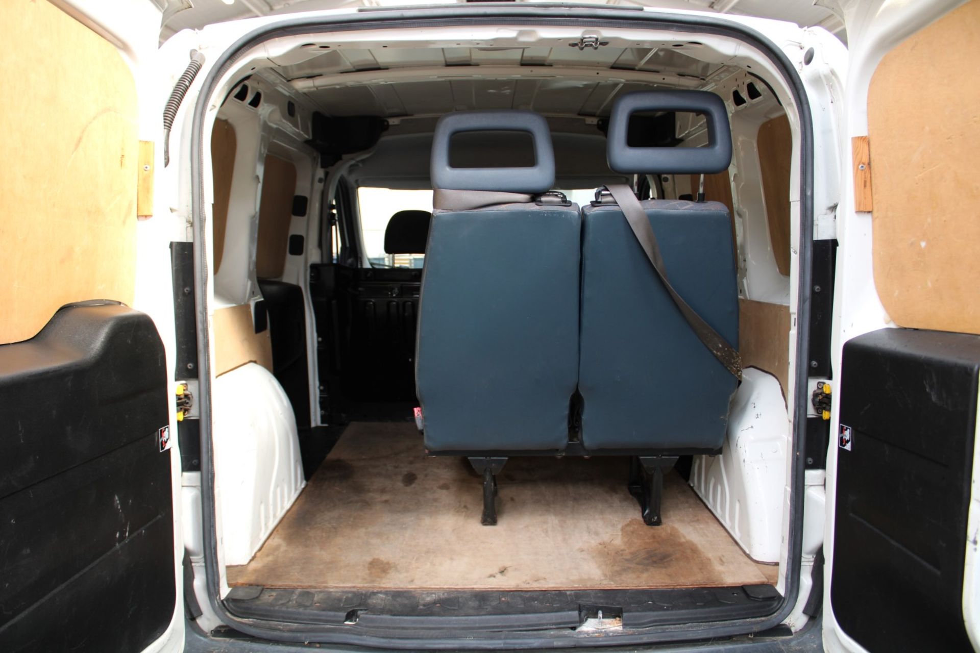 63 14 Vauxhall Combo 2000 L1H1 CDTI - Image 6 of 23