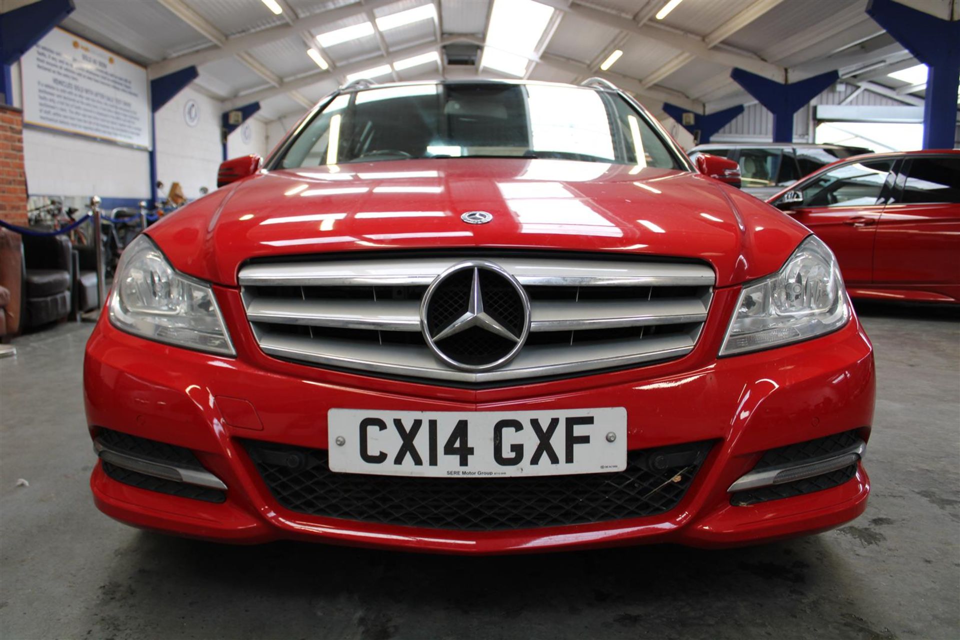 14 14 Mercedes C220 CDI Executive SE - Image 8 of 32