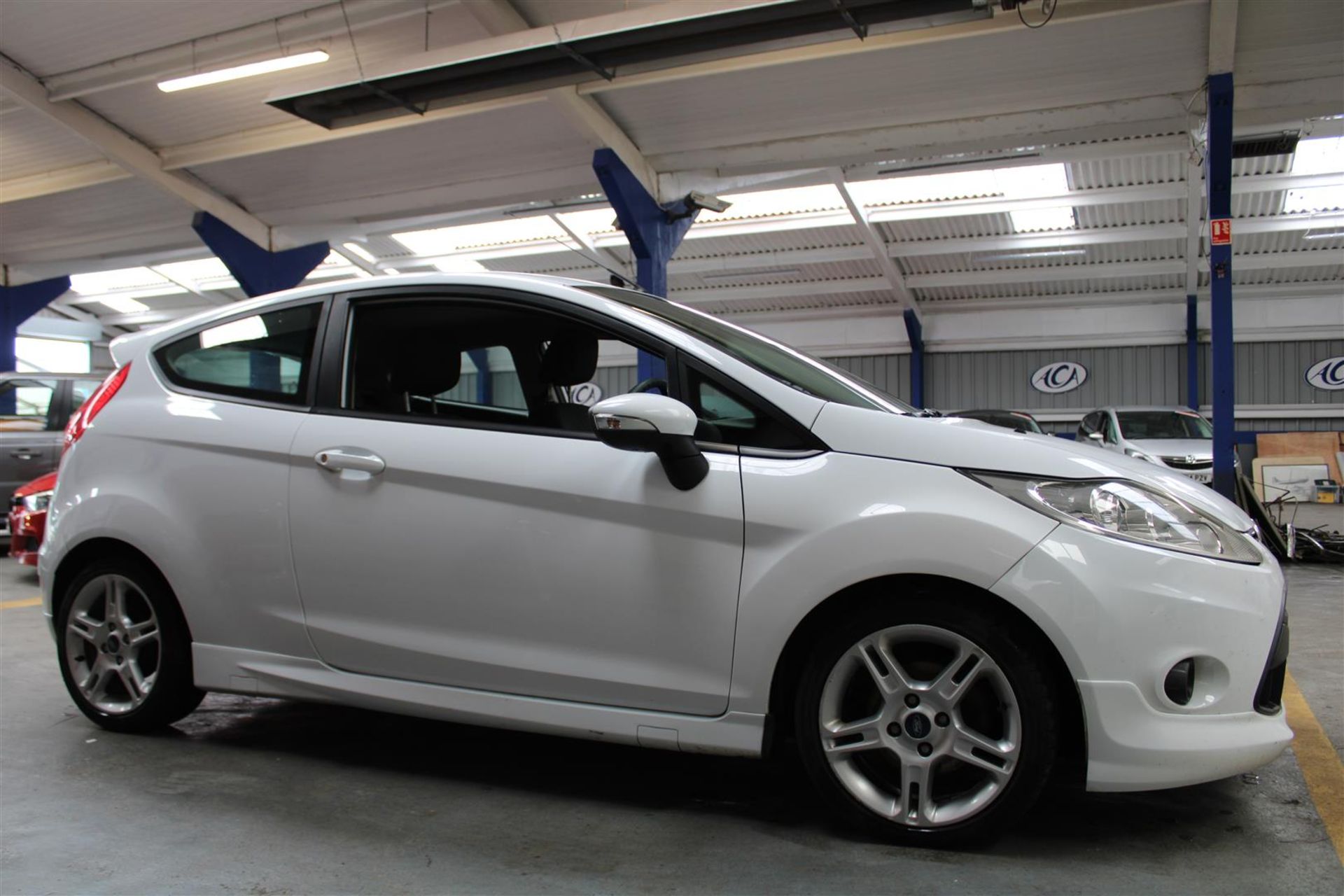 11 60 Ford Fiesta Zetec S TDCI - Image 22 of 30