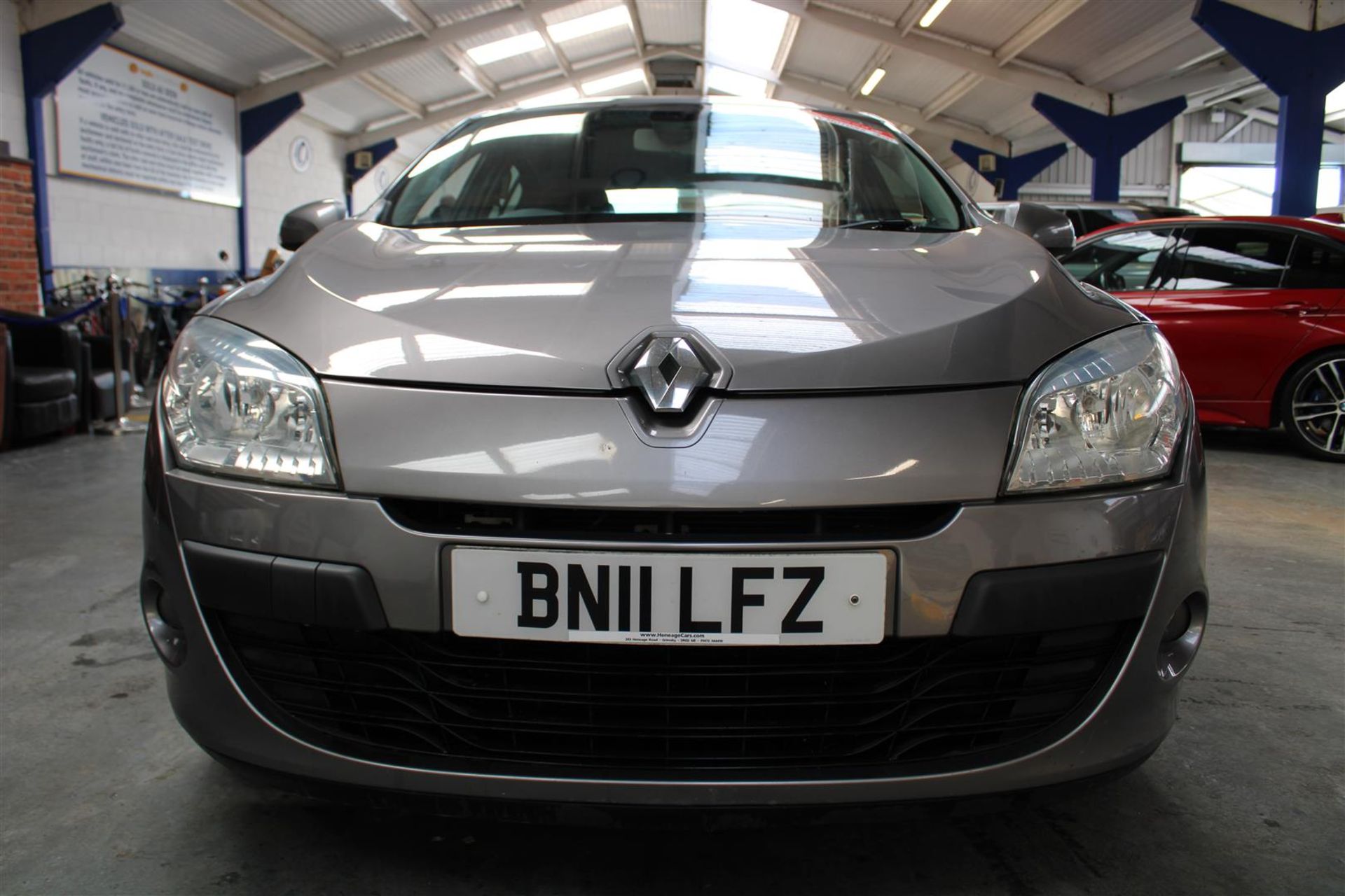 11 11 Renault Megane Dyn T/T - Image 2 of 31