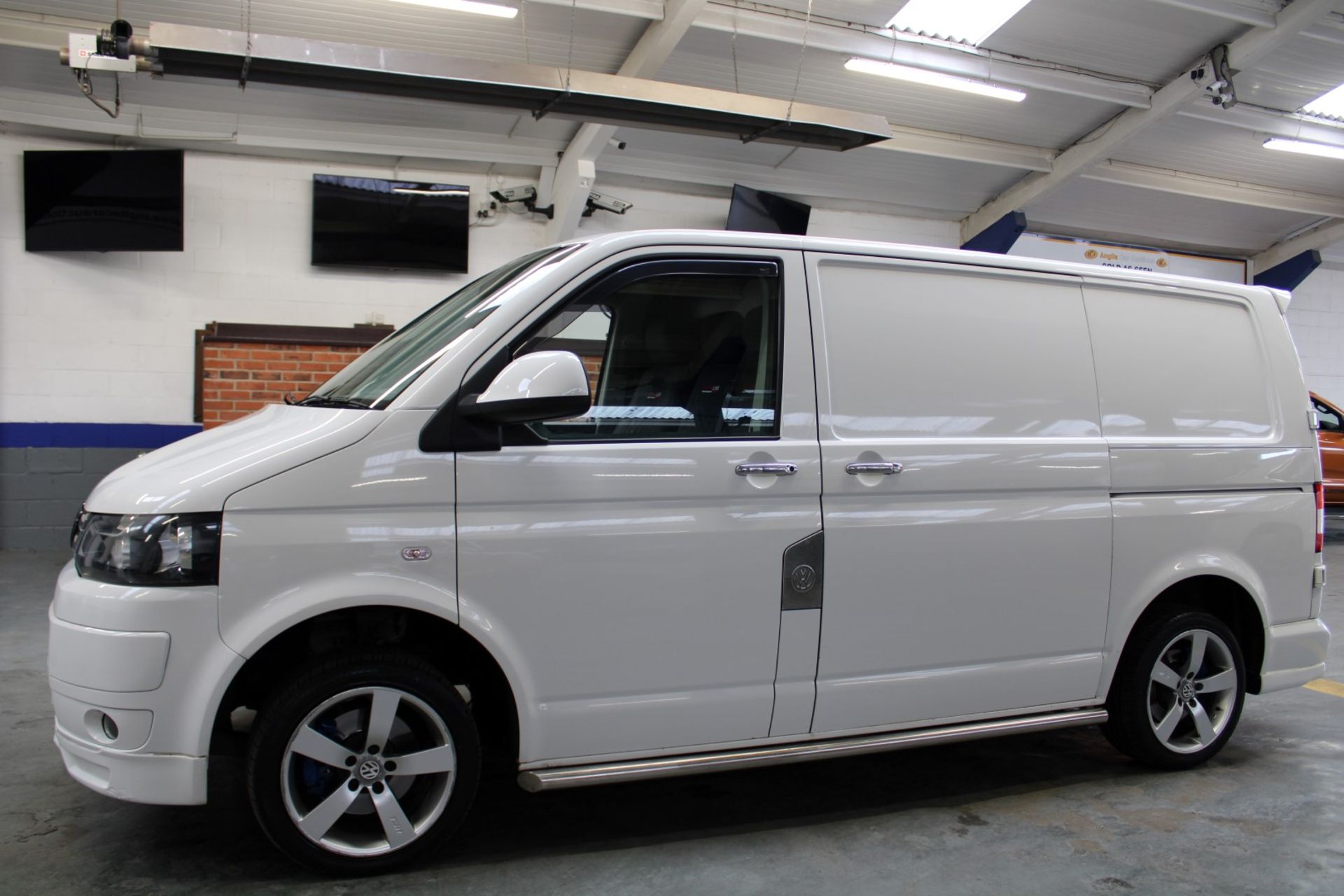 11 11 VW Transporter T28 84 TDI SWB