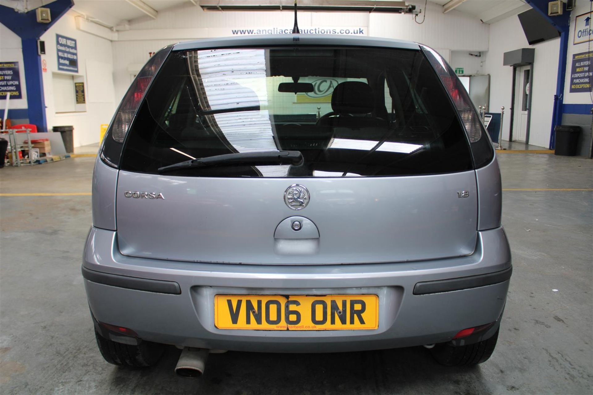 06 06 Vauxhall Corsa SXI + - Image 4 of 29