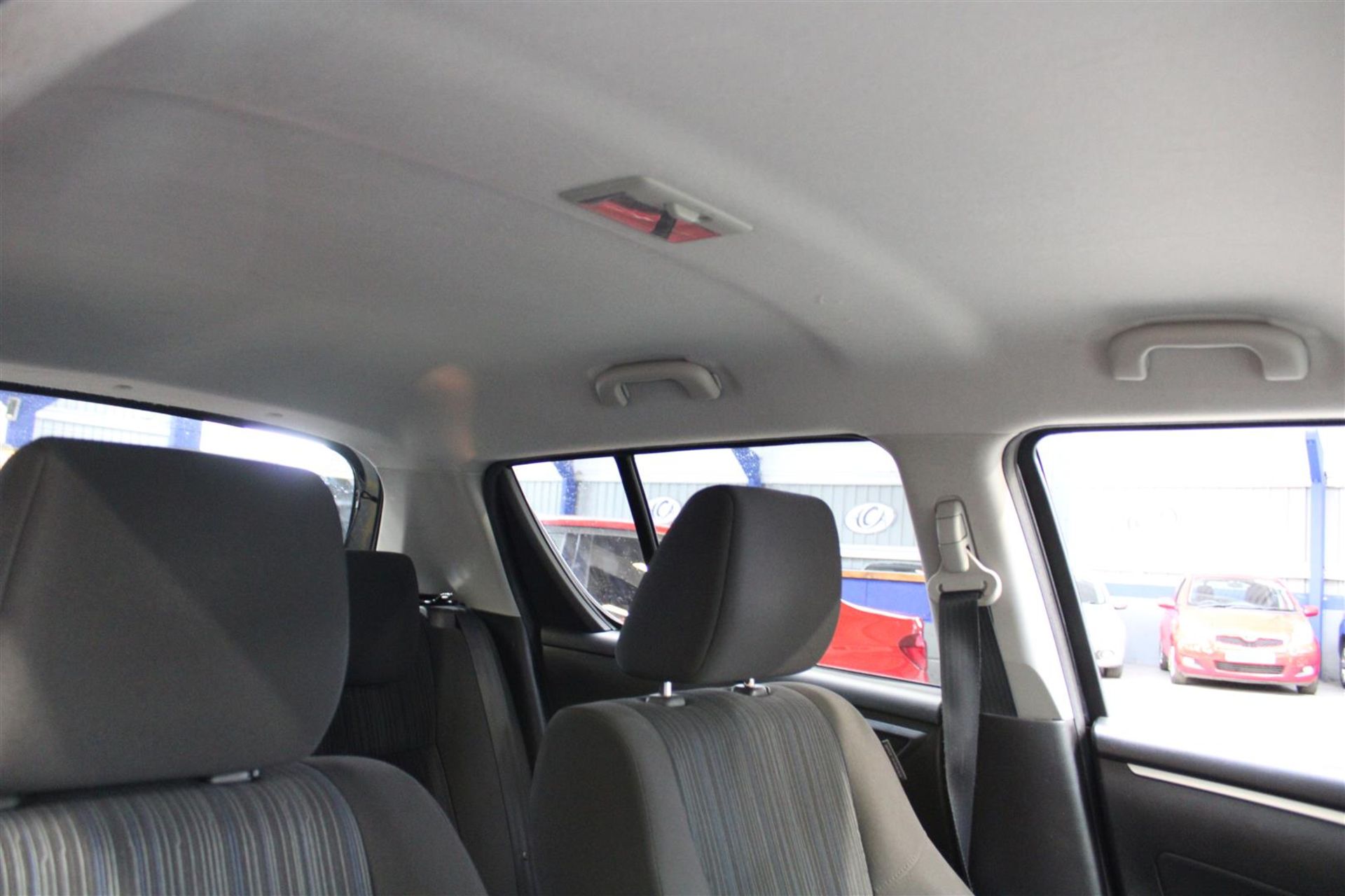 63 13 Suzuki Swift SZ4 Auto - Image 22 of 33