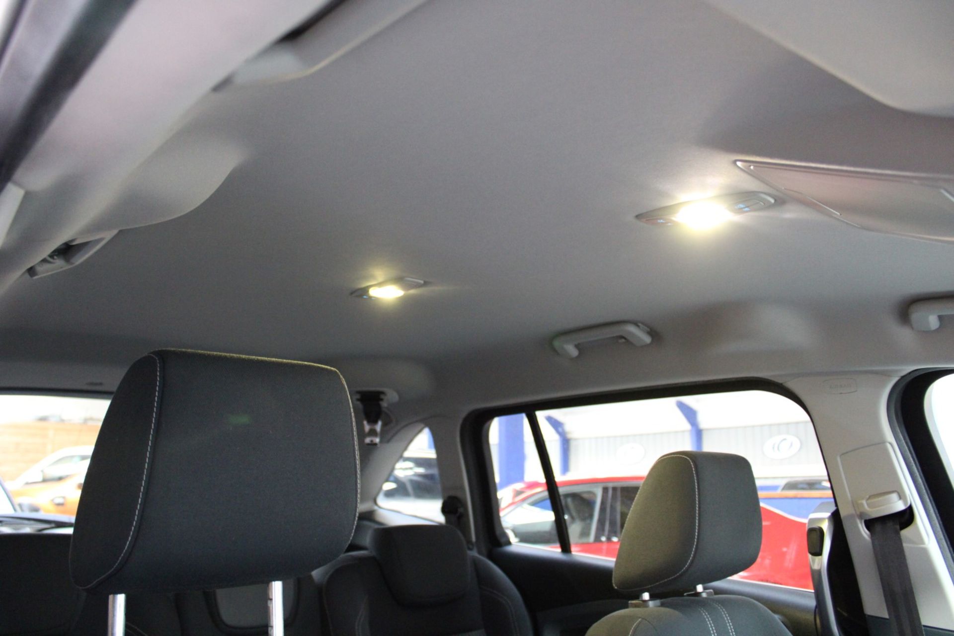 12 12 Ford Grand C-Max Titanium - Image 16 of 30