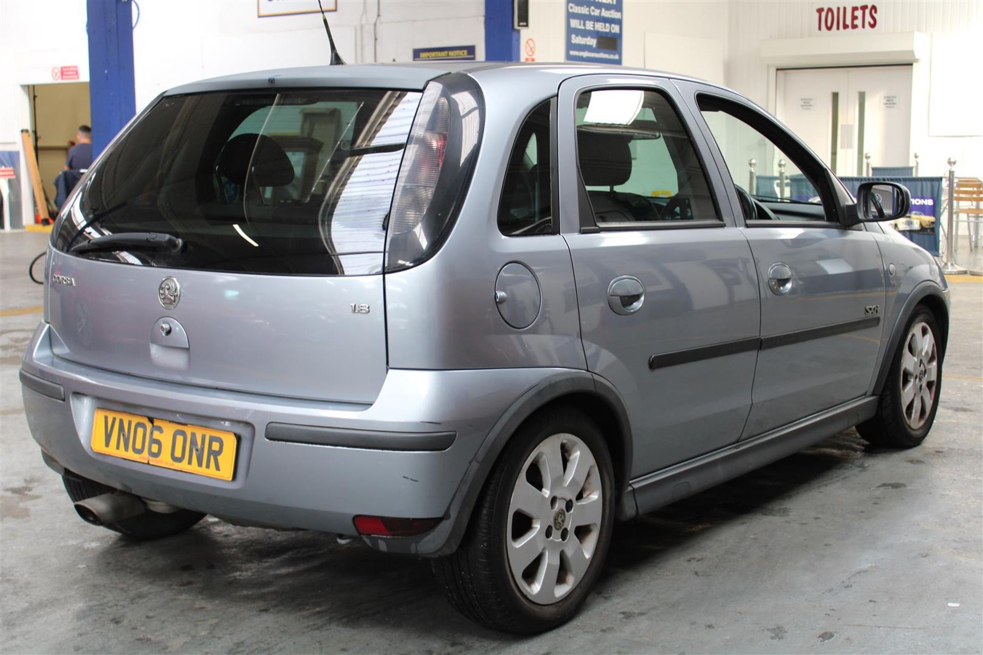 06 06 Vauxhall Corsa SXI + - Image 2 of 29