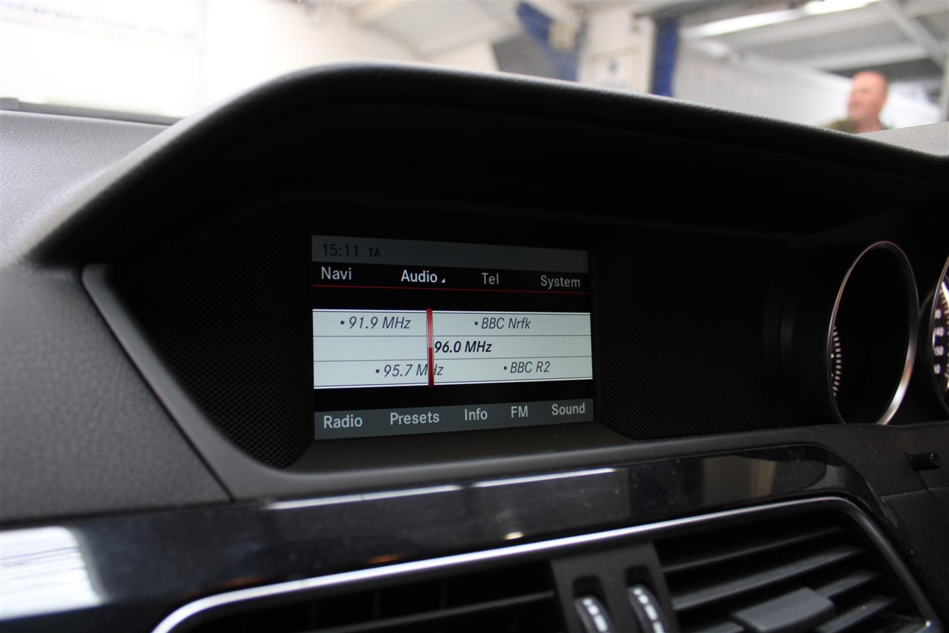 14 14 Mercedes C220 CDI Executive SE - Image 15 of 32