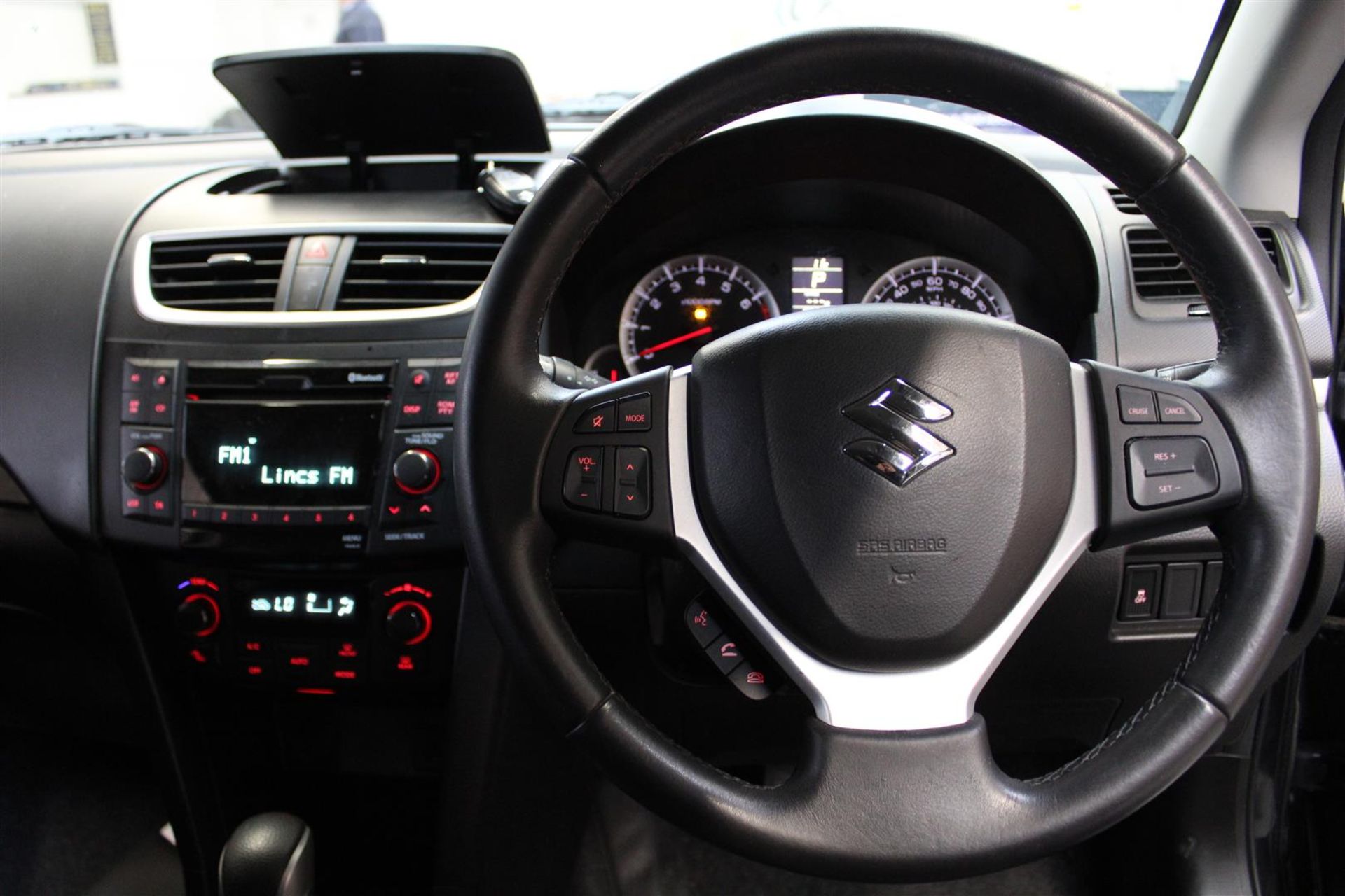 63 13 Suzuki Swift SZ4 Auto - Image 23 of 33