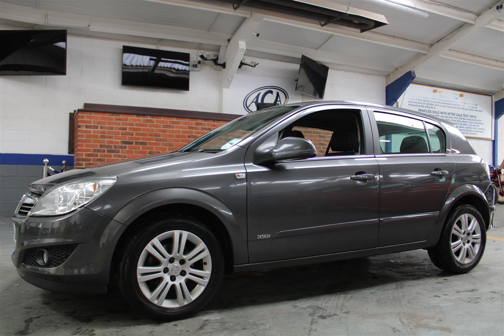 10 10 Vauxhall Astra Design 5dr