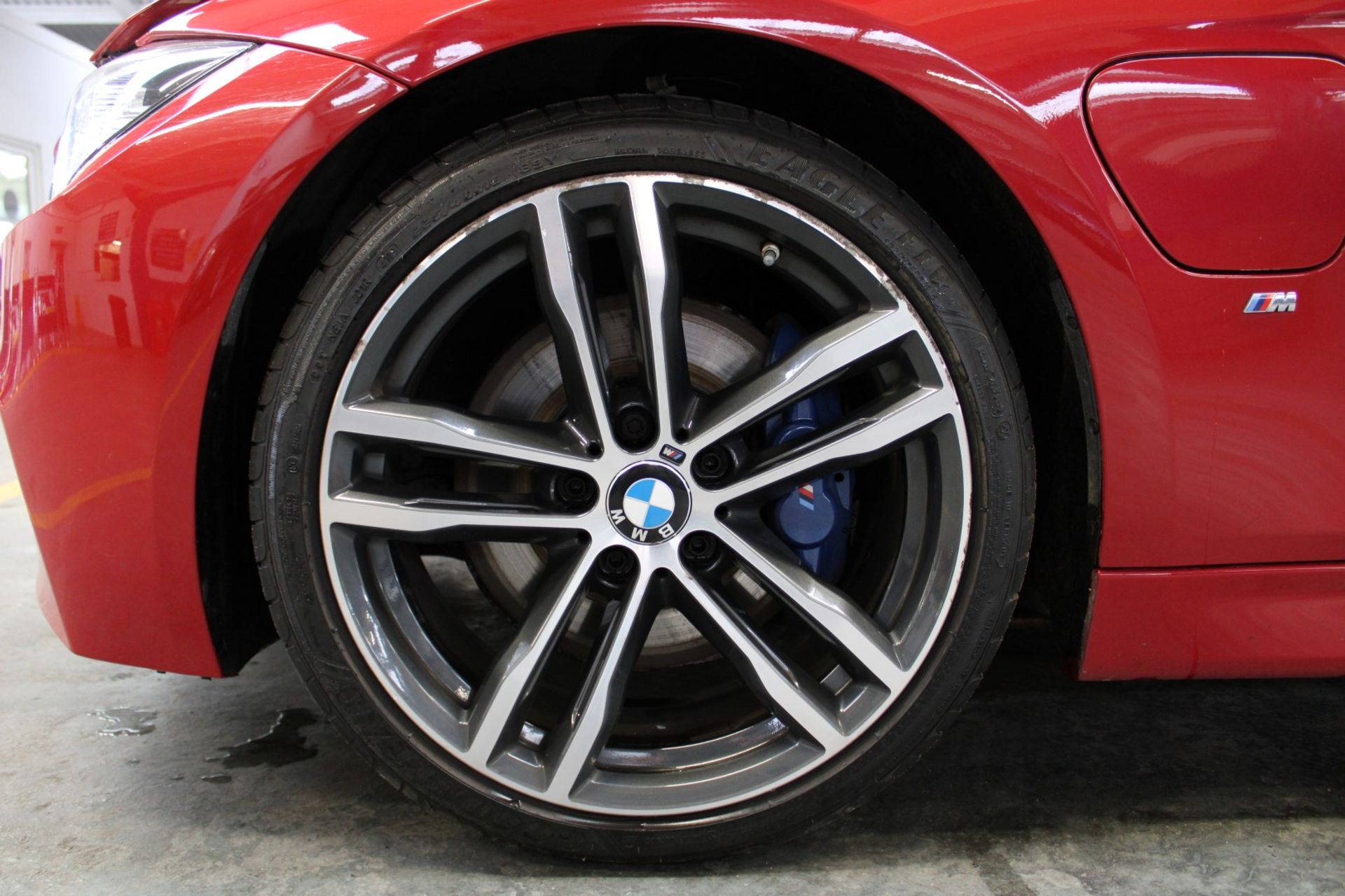 67 17 BMW 330 E M Sport Shadow Edt - Image 12 of 38