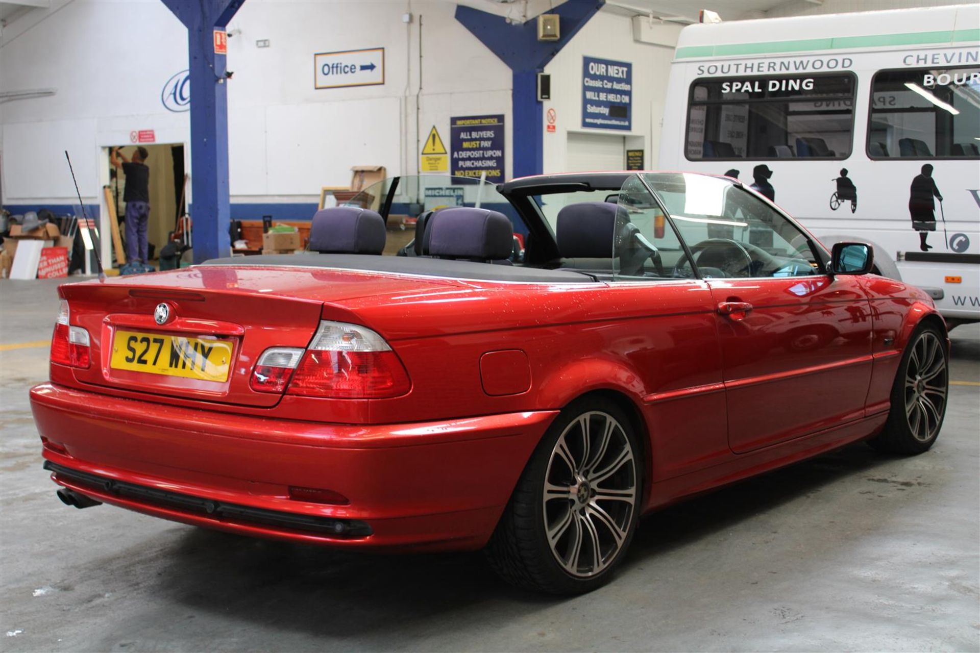 01 Y BMW 320 CI Convertible - Image 9 of 34