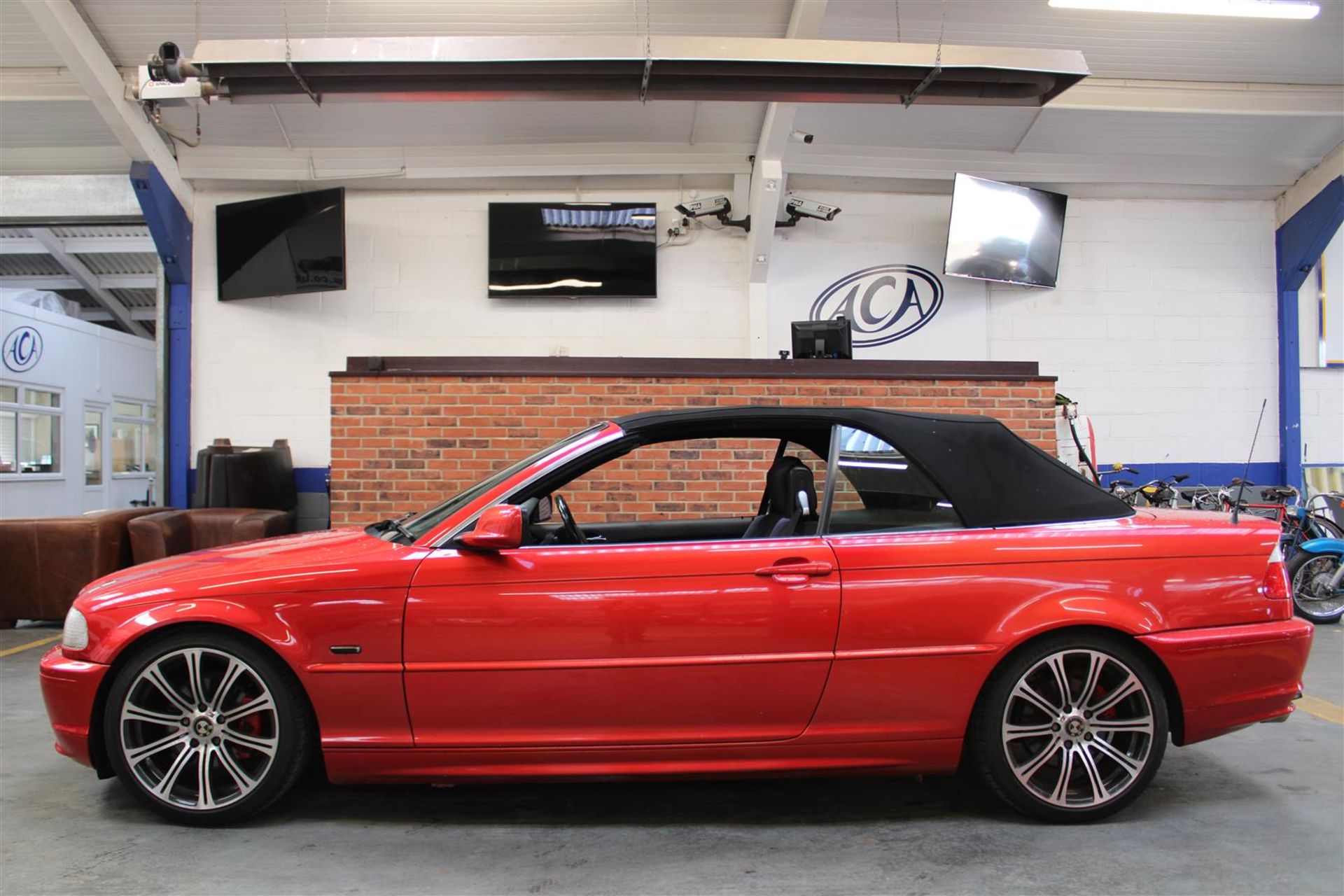 01 Y BMW 320 CI Convertible - Image 5 of 34