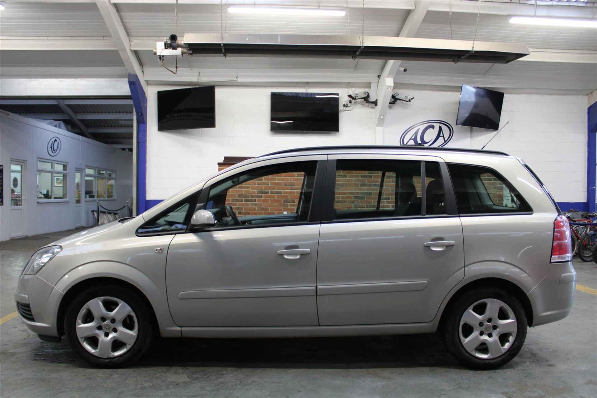 57 07 Vauxhall Zafira Club - Image 2 of 29