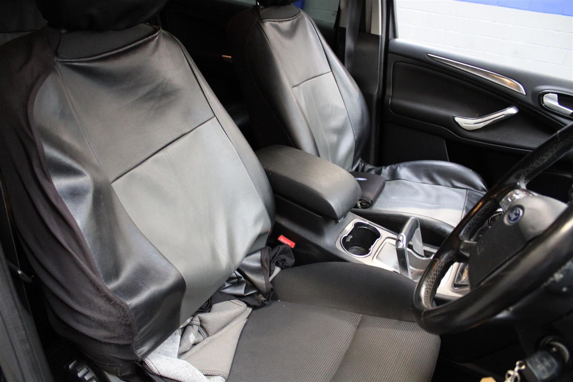 59 10 Ford S-Max Titanium TDCI - Image 26 of 37