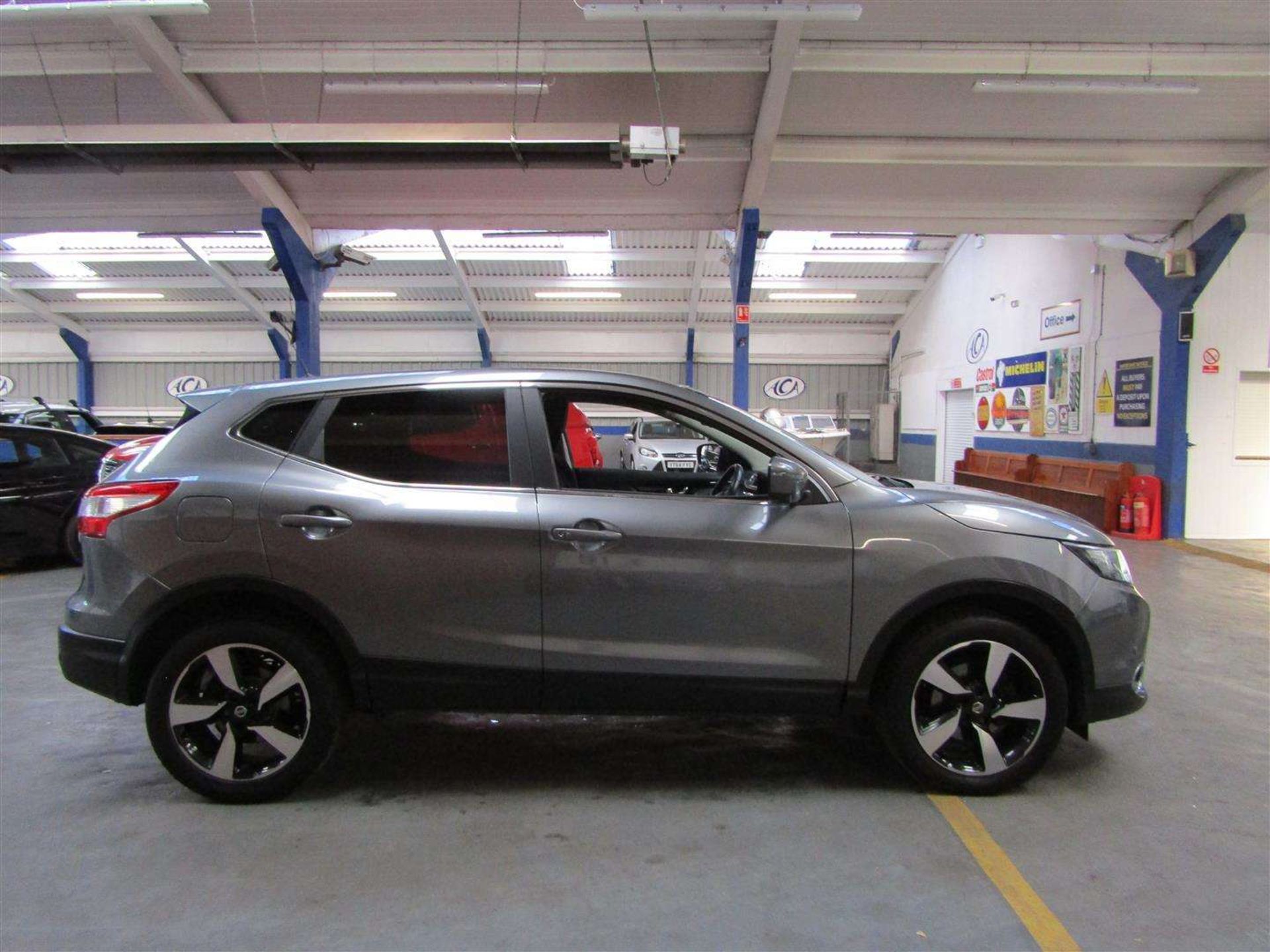 2017 NISSAN QASHQAI N-CONNECTA DCI - Image 13 of 24