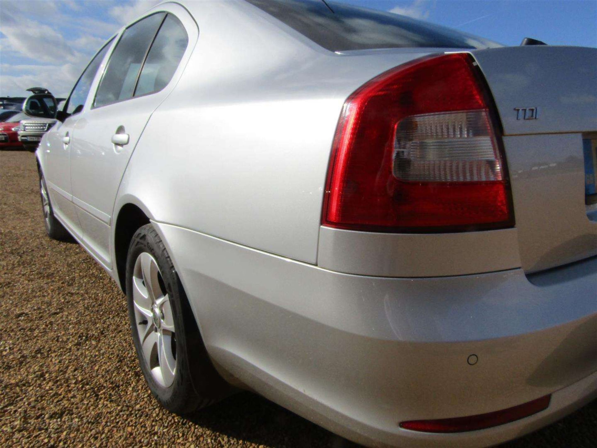 2010 SKODA OCTAVIA ELEGNE TDI CR - Image 17 of 24