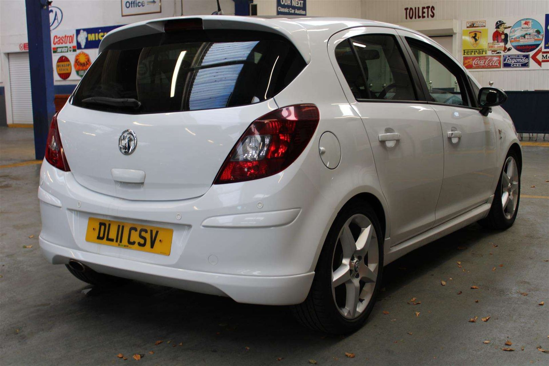 2011 VAUXHALL CORSA SRI - Image 8 of 28