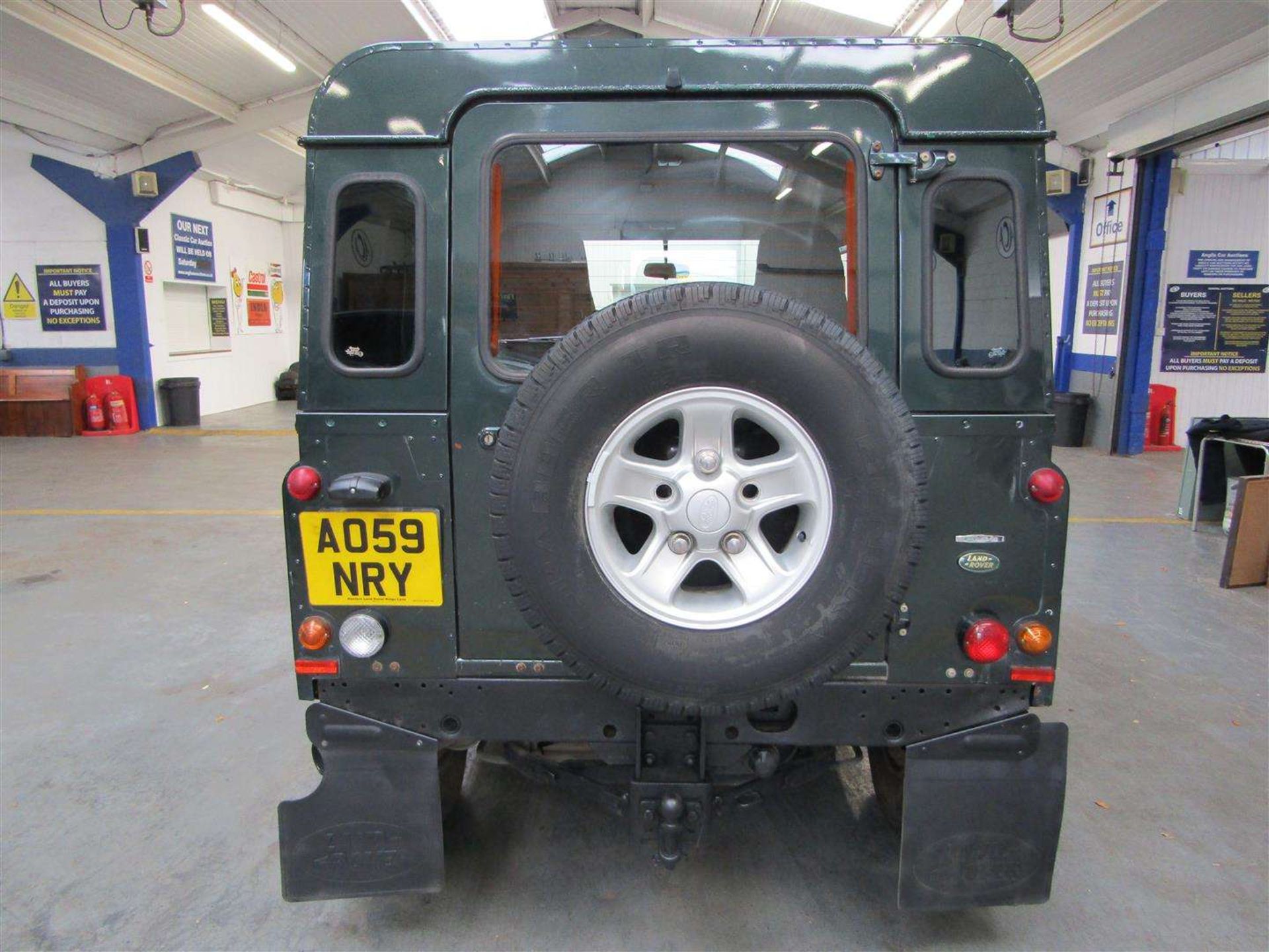 2009 L/ROVER DEFENDER 90 COUNTY HT - Image 3 of 24