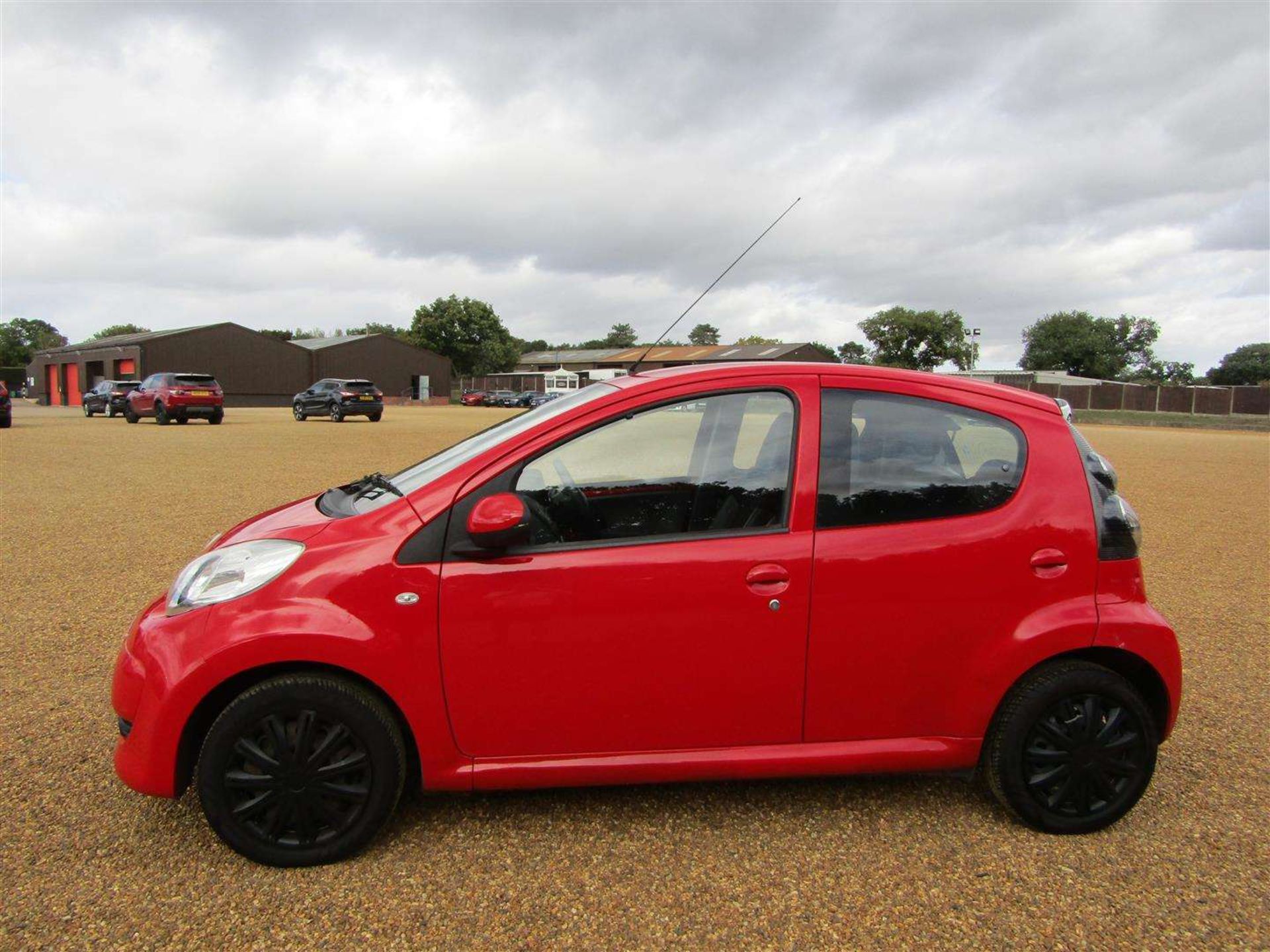 2010 CITROEN C1 VTR+ - Image 2 of 24