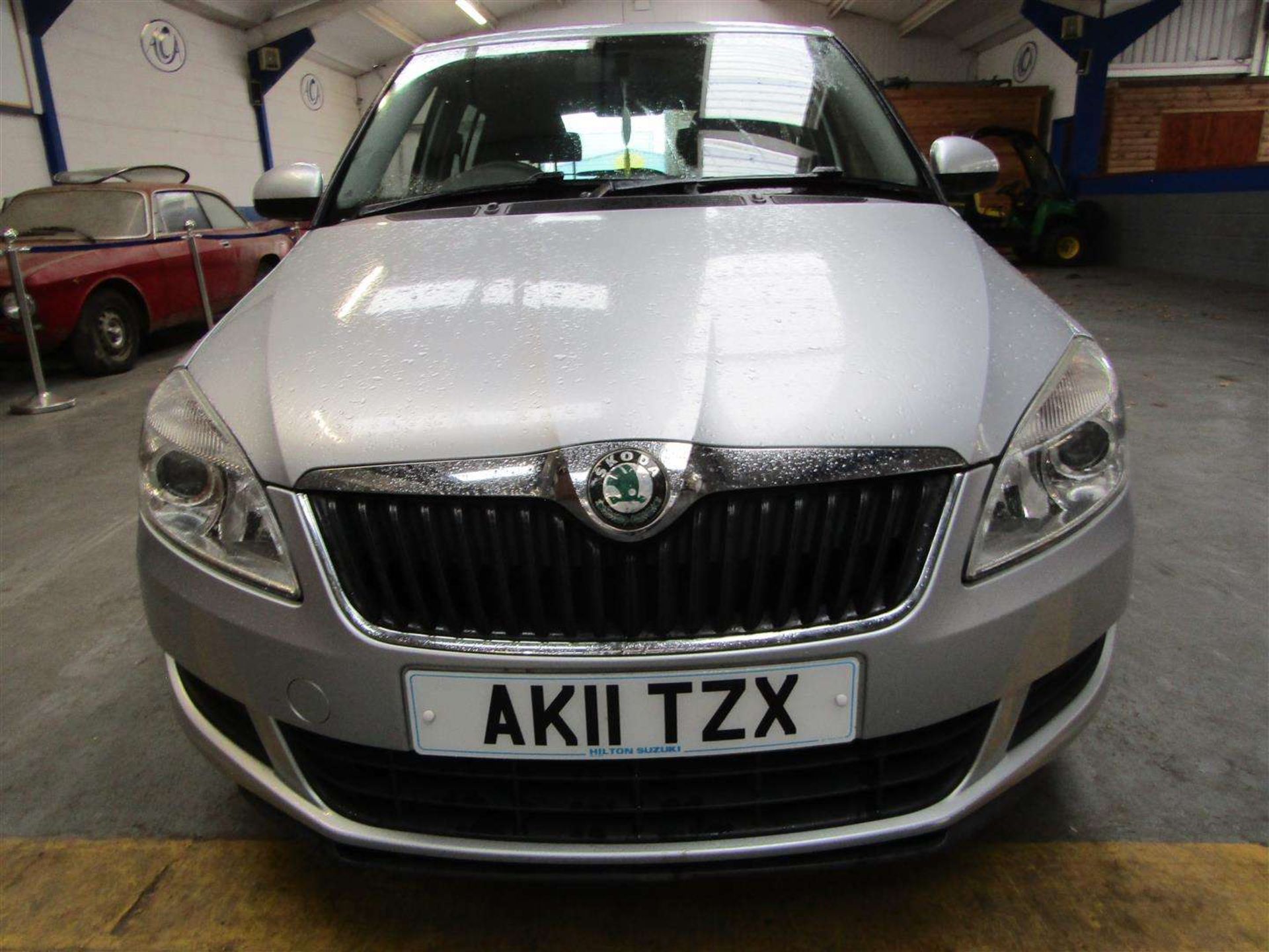 2011 SKODA FABIA SE TDI CR 105 - Image 18 of 19