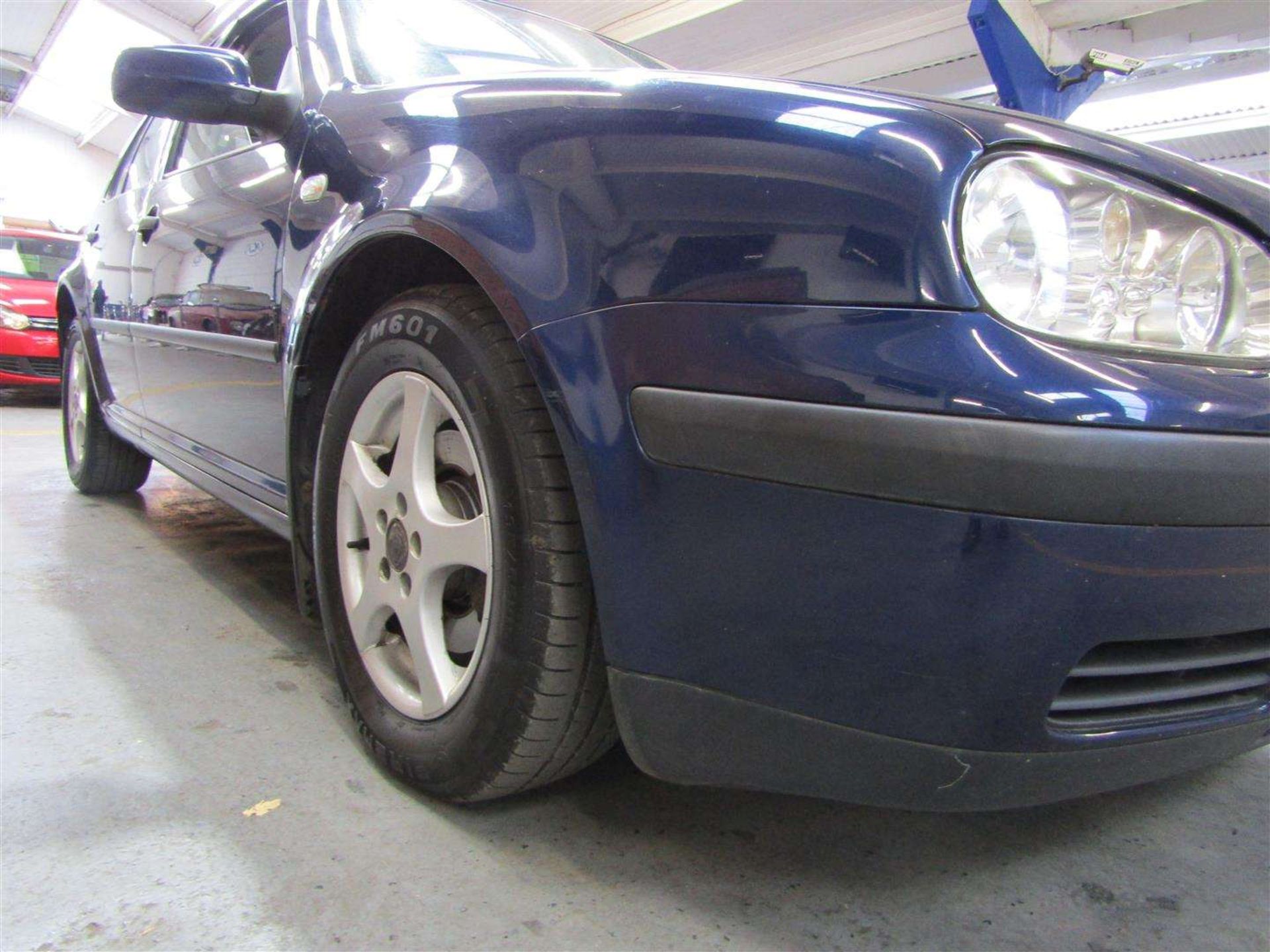 2002 VW GOLF TDI SE - Image 10 of 26
