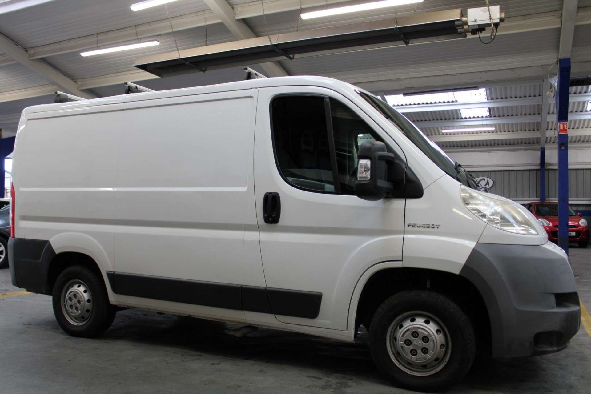 2008 PEUGEOT BOXER 330 SWB - Image 15 of 26