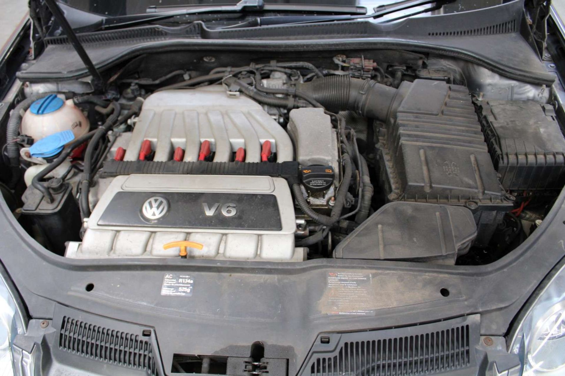 2009 VOLKSWAGEN GOLF R32 - Image 21 of 23