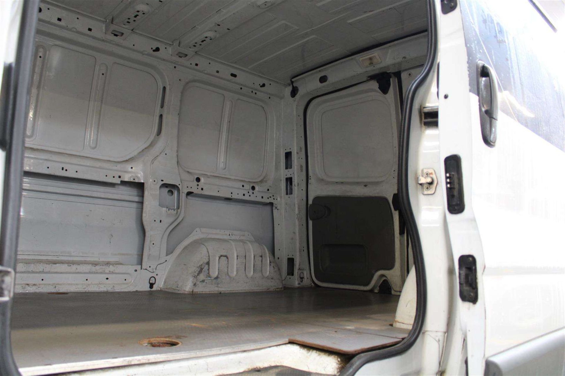 2012 RENAULT TRAFIC SL27 DCI - Image 6 of 30