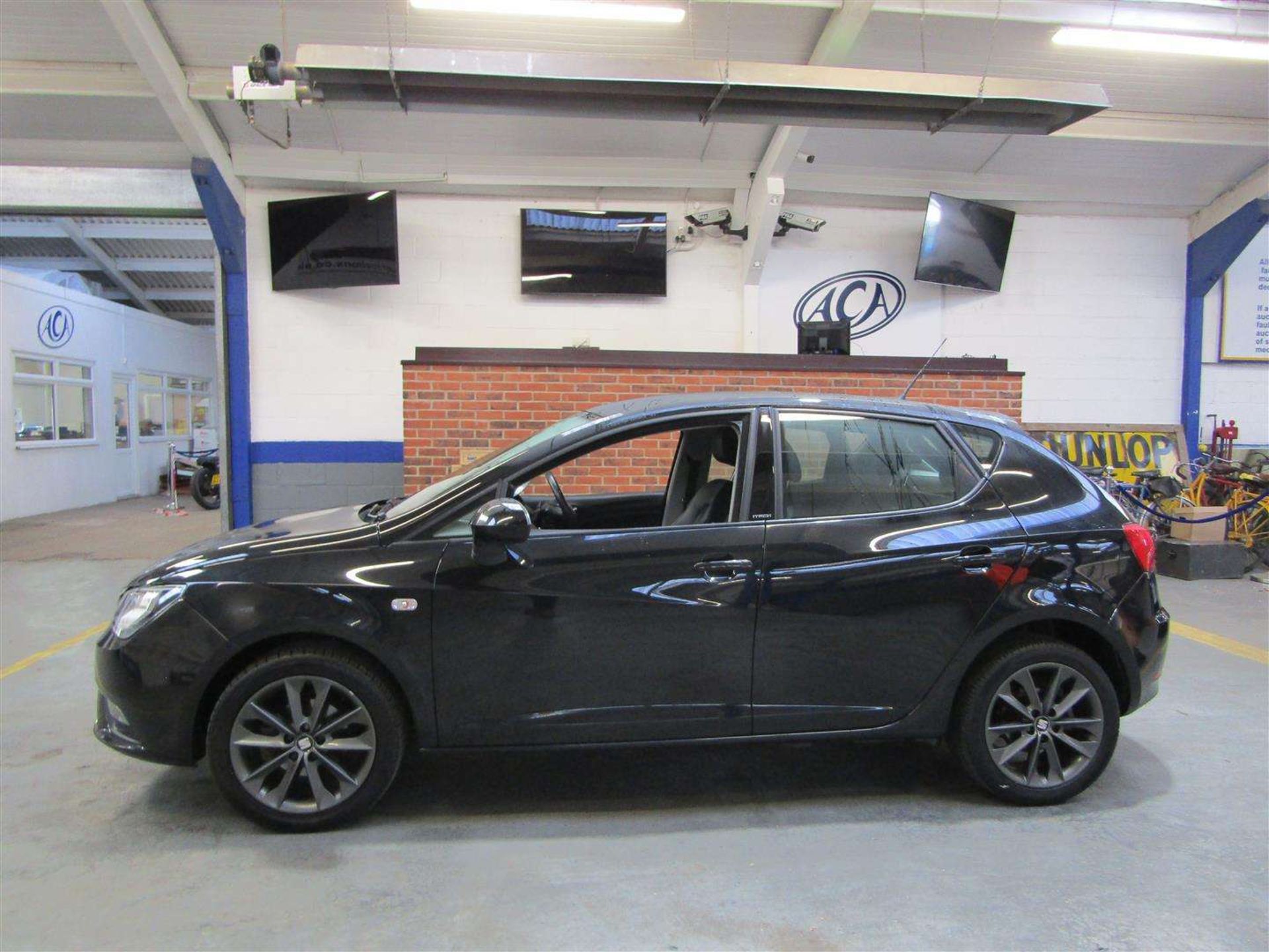 2014 SEAT IBIZA I-TECH TSI - Image 2 of 24