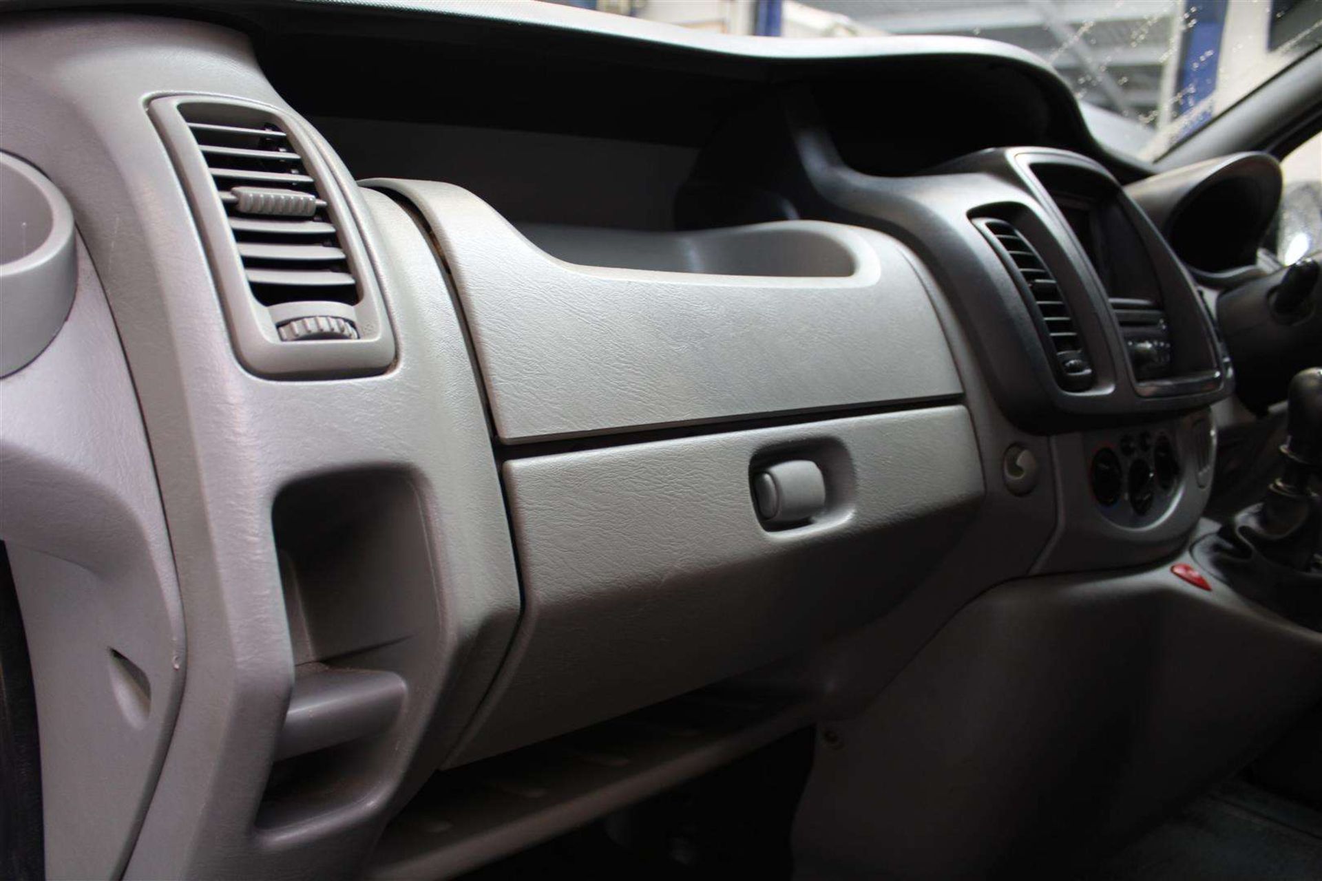 2012 RENAULT TRAFIC SL27 DCI - Image 26 of 30