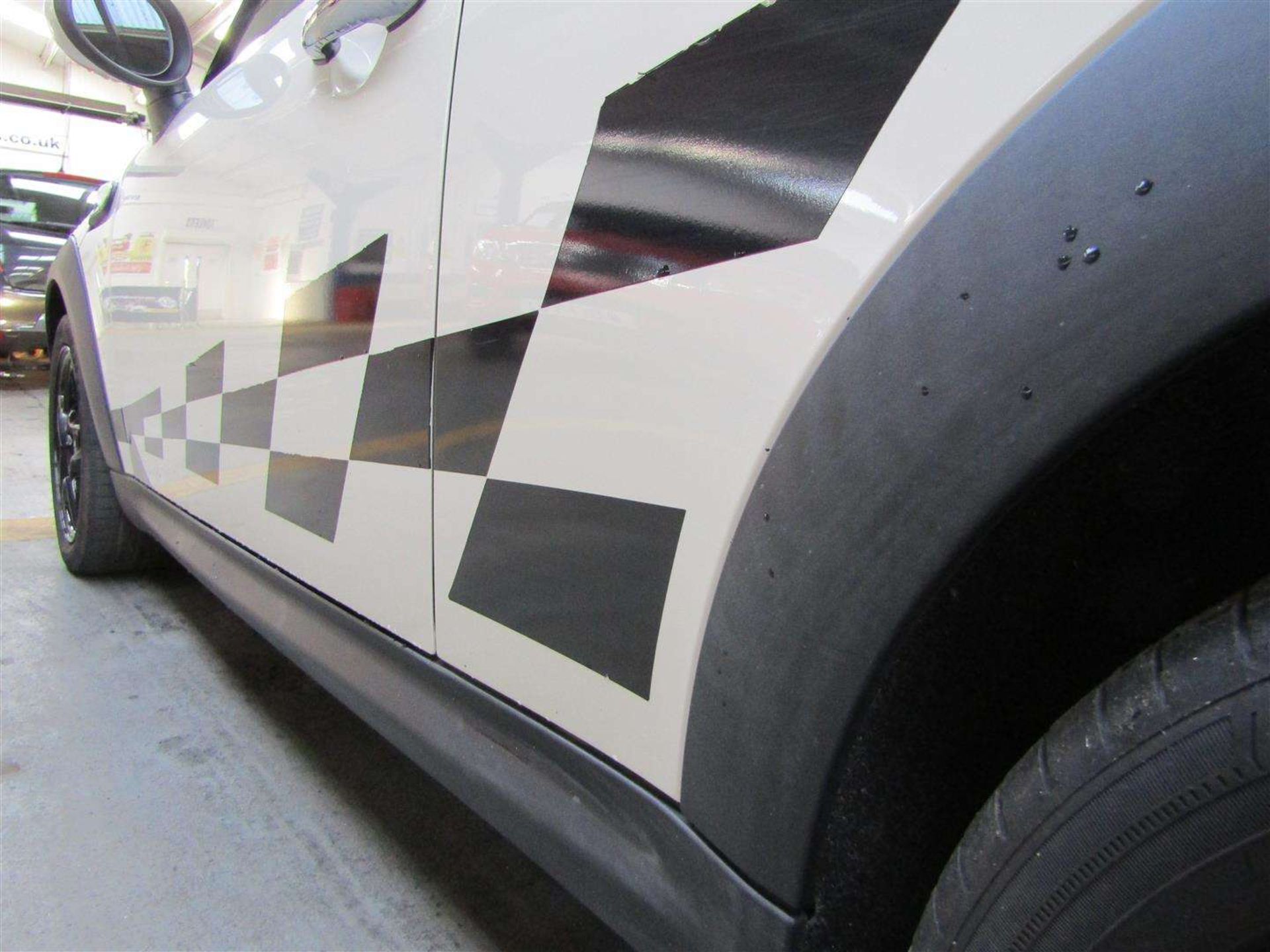 2010 MINI COOPER S - Image 18 of 22