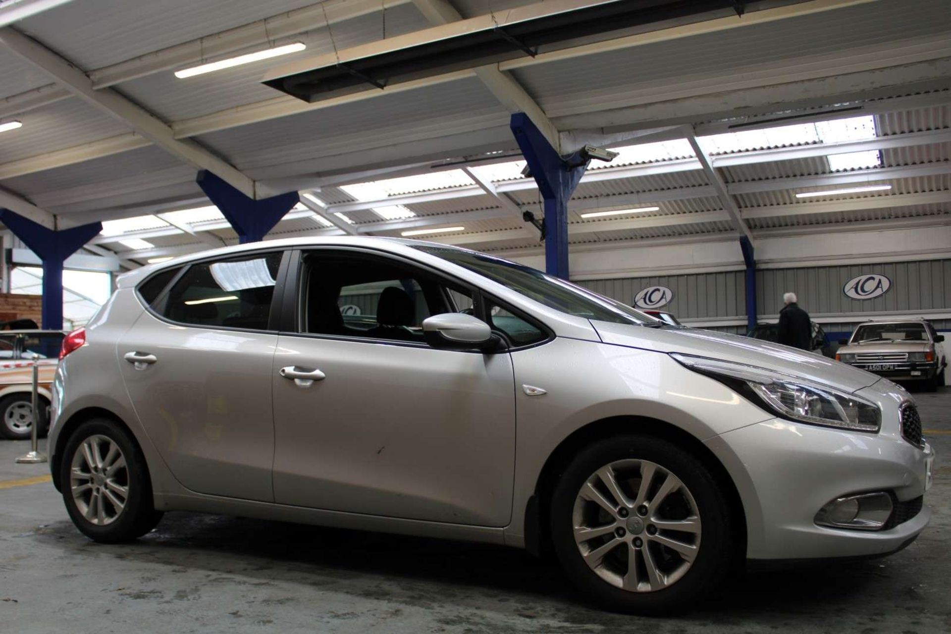 2015 KIA CEED SR7 - Image 10 of 25