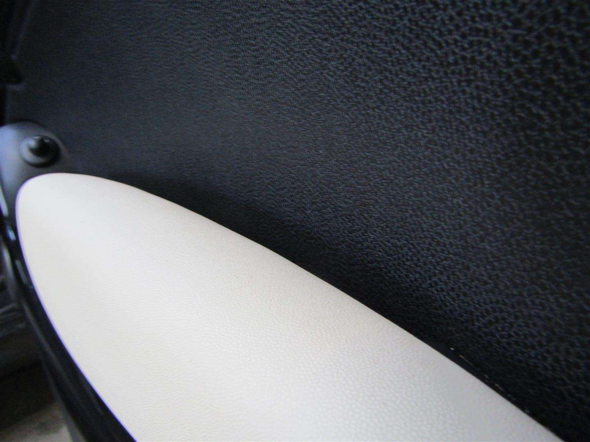 2010 MINI COOPER S - Image 10 of 22