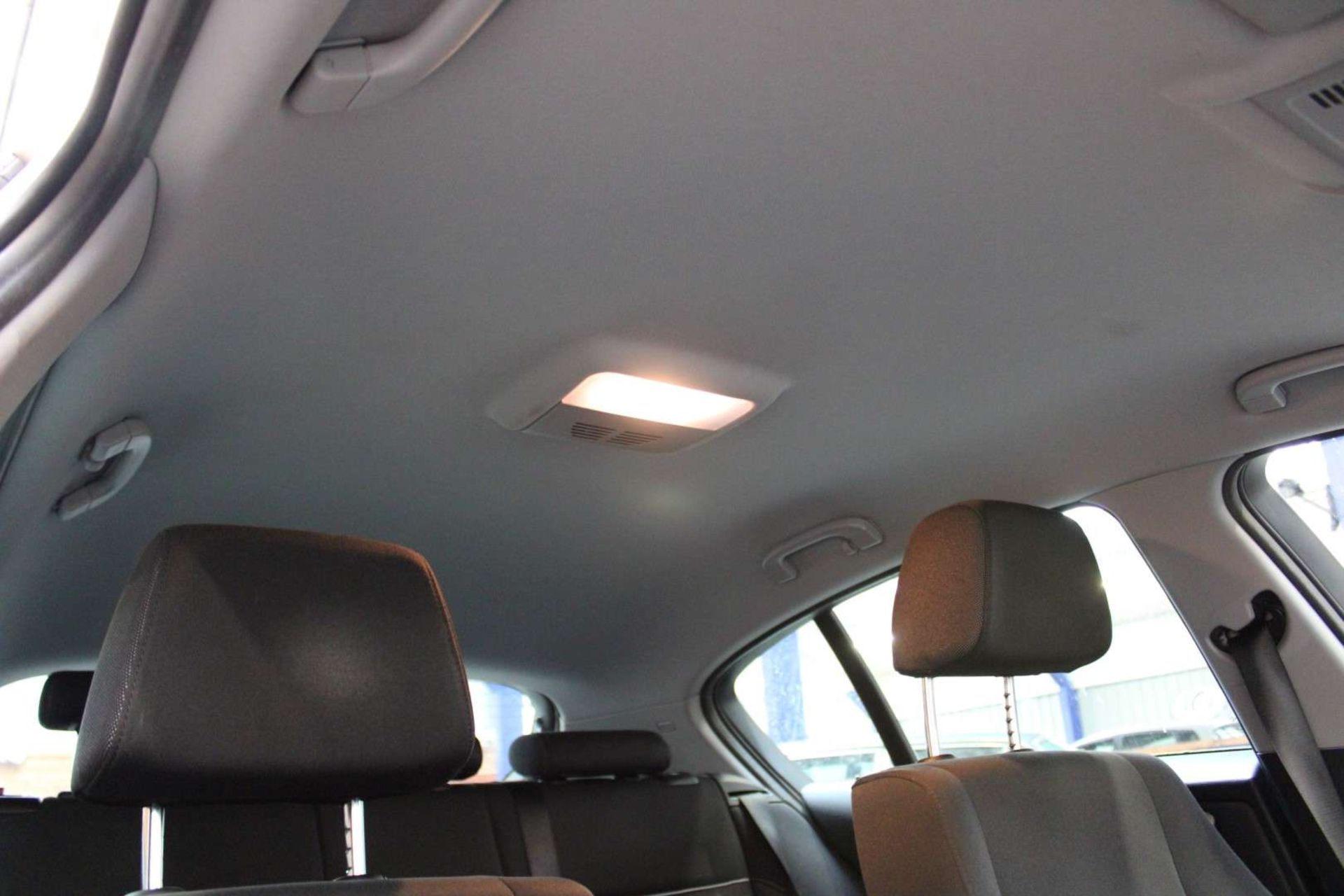 2011 BMW 118D SPORT - Image 16 of 24