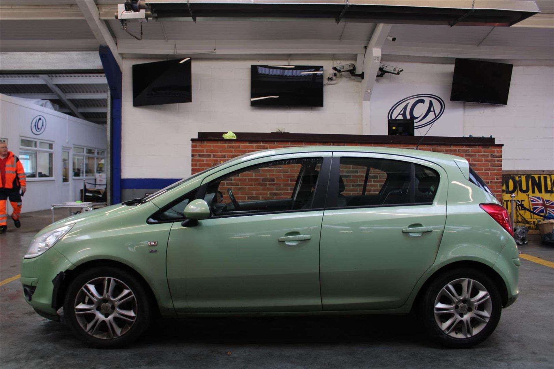 2010 VAUXHALL CORSA SE - Image 2 of 30