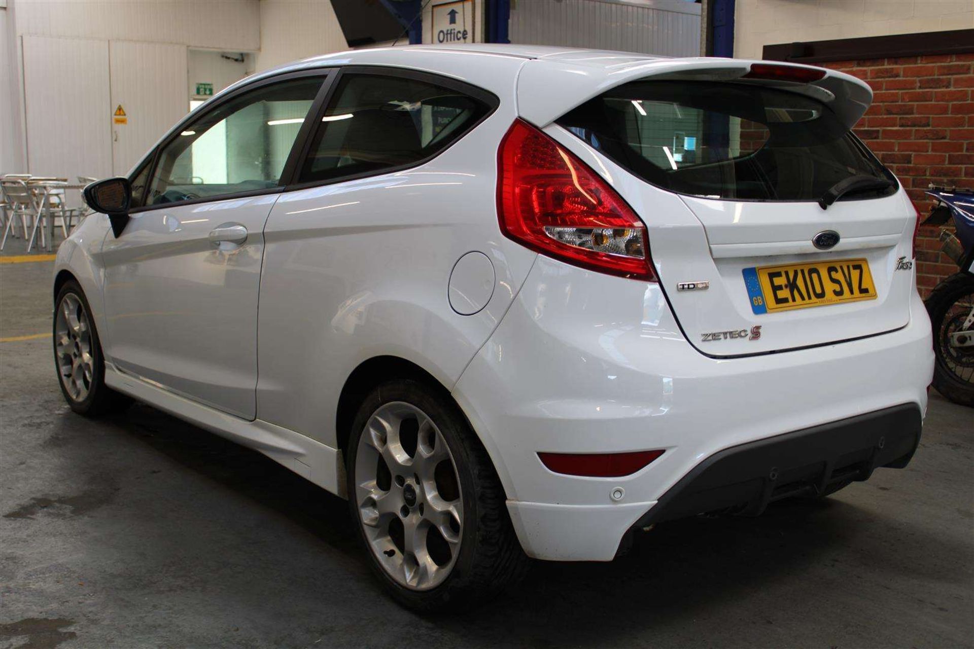 2010 FORD FIESTA ZETEC S TDCI - Image 3 of 21